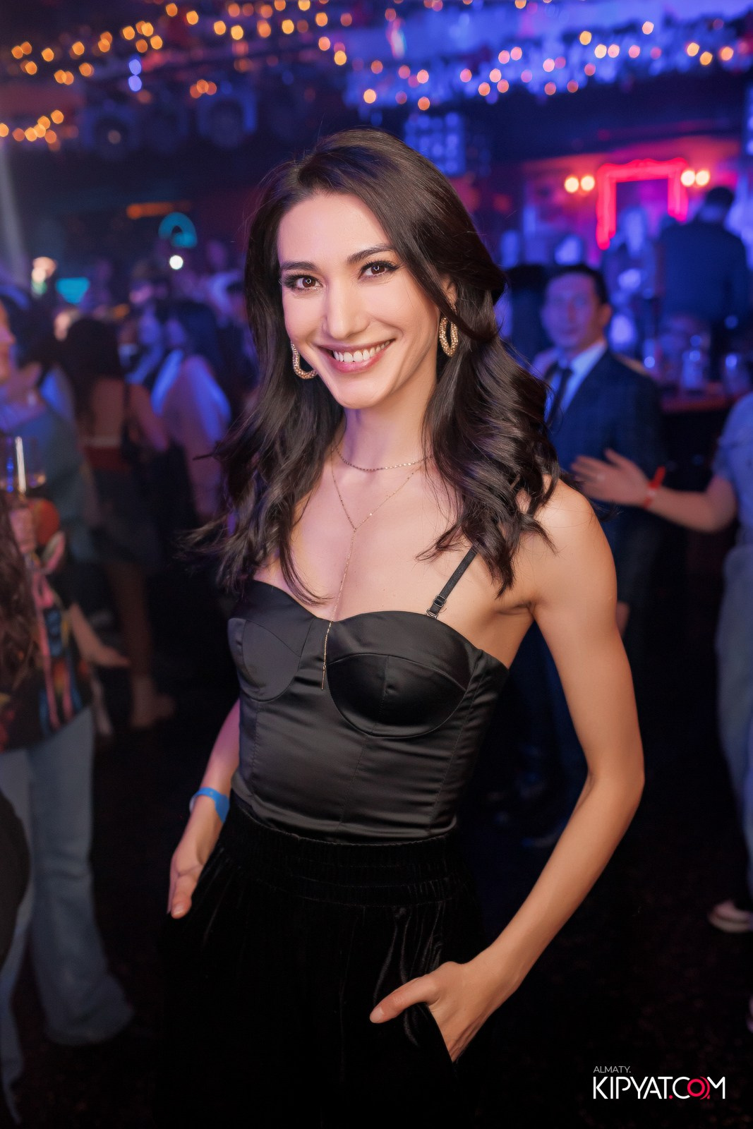 BEAUTY ЁЛКА SANTA BARBARA SPECIAL GUEST ГРУППА MILLENIUM 5 ТРИБЬЮТ ШОУ. КИПЯТКОМ АЛМАТЫ! Фотосъемка мероприятий в Алматы