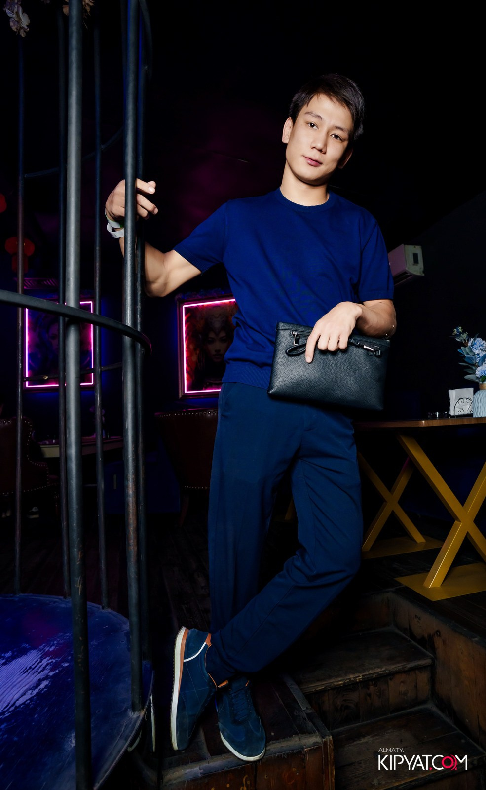 UYAT EMES BAR. КИПЯТКОМ АЛМАТЫ!