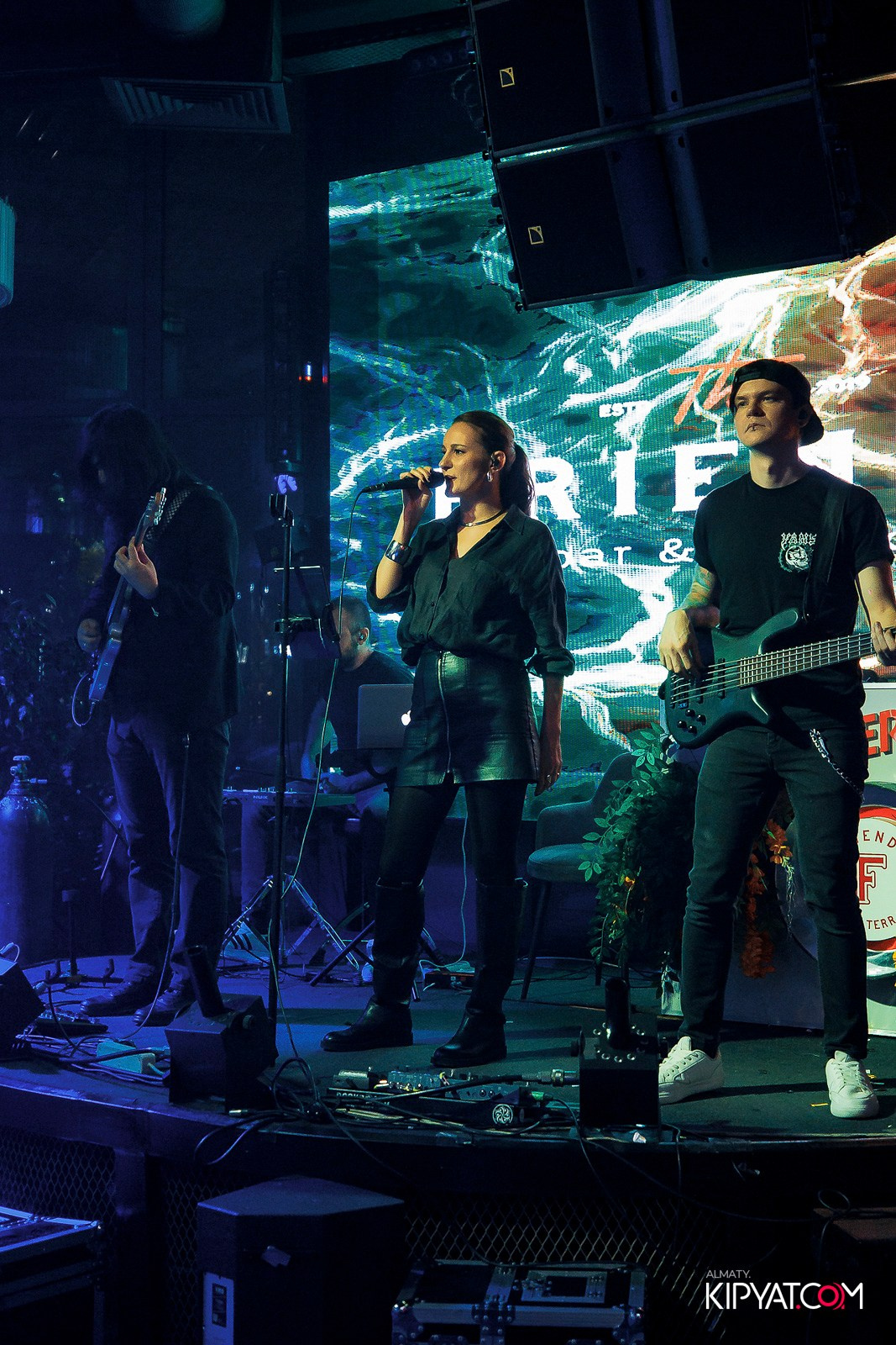 FRIENDS BAR & TERRACE. КИПЯТКОМ АЛМАТЫ! Фотосъемка мероприятий в Алматы