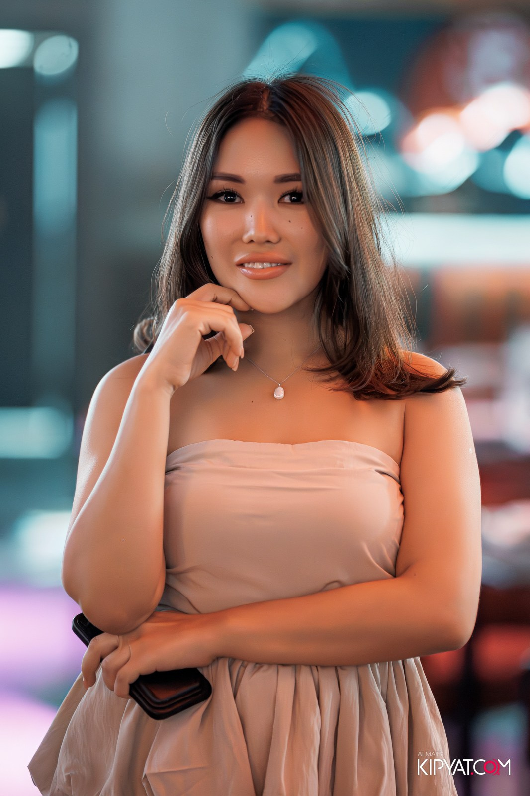 FRIENDS BAR & TERRACE. КИПЯТКОМ АЛМАТЫ!