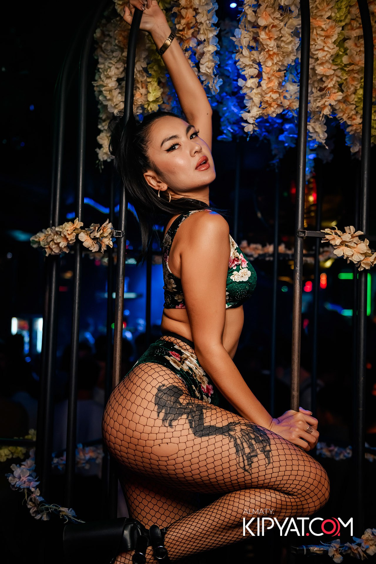 Uyat Emes Ваr. КИПЯТКОМ АЛМАТЫ!