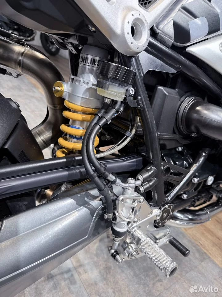 Купить BMW R9T (Street Scrambler) — подробнее на сайте. Hello Davidson, Москва. Только хорошие мотоциклы…