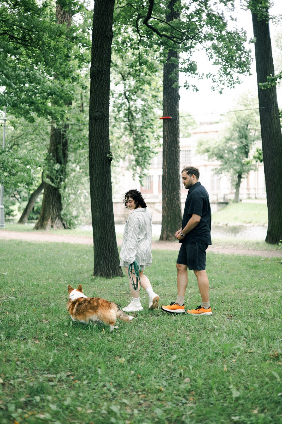 Лусинэ, Александр, Баффи. Юлия Астра: Фотограф в Санкт-Петербурге. Снимаю женские портреты, уличные съёмки в Петербурге и людей с их собаками