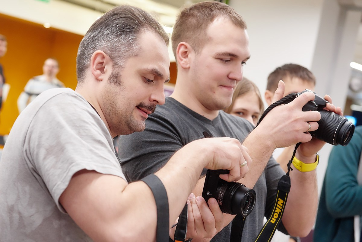 Нейромонах Феофан в Avito. Репортажный фотограф в Москве Вадим Францев