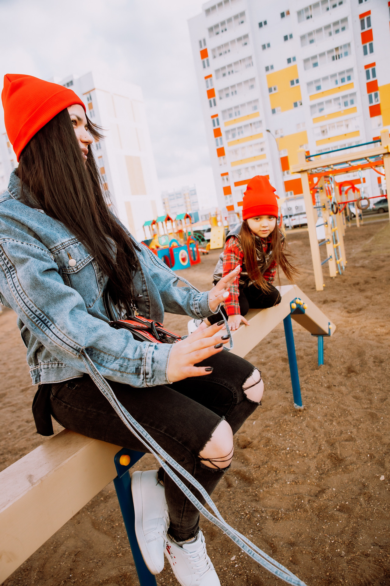 Прогулка|Алёна и её дети. Фотограф Егор Сухов