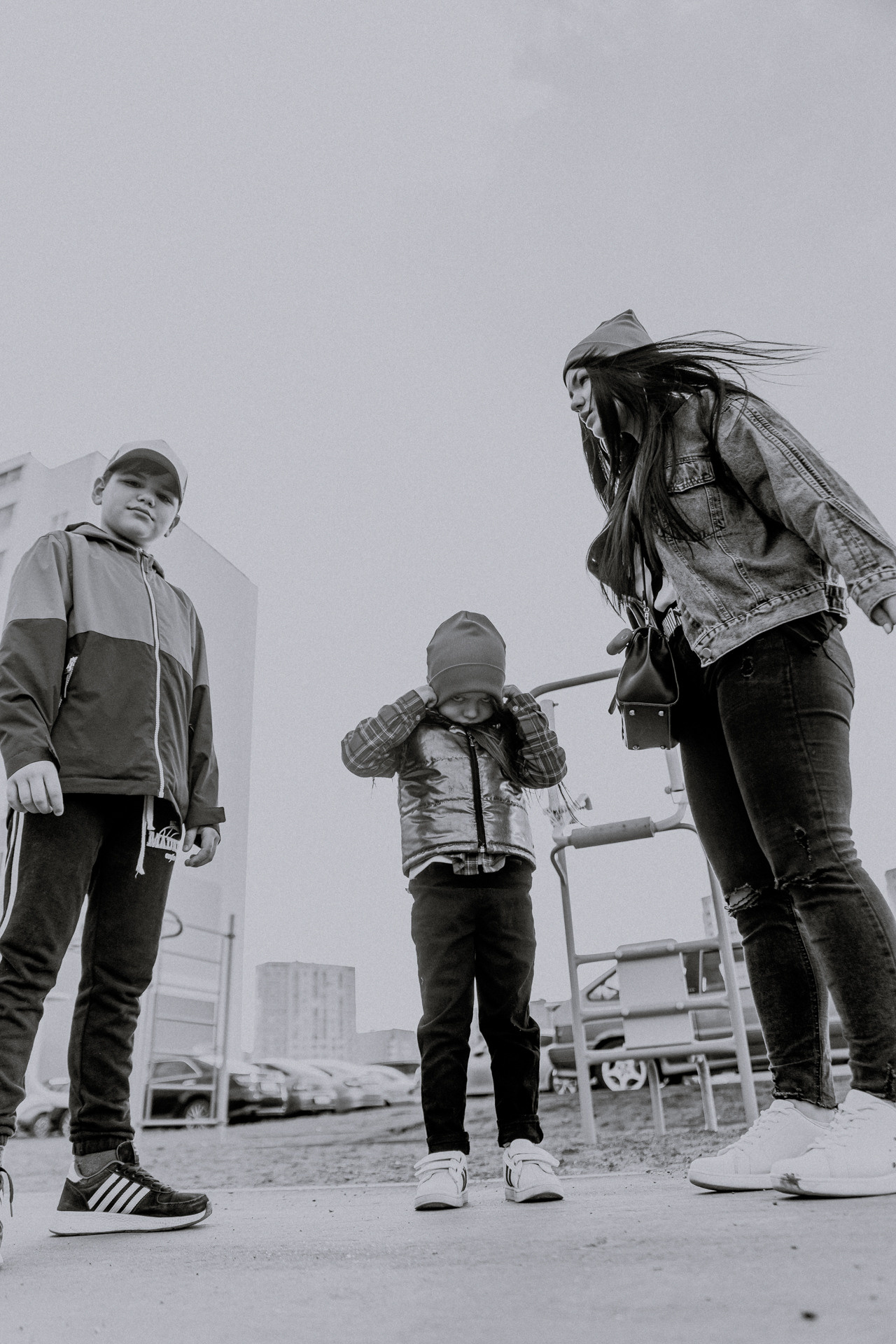 Прогулка|Алёна и её дети. Фотограф Егор Сухов