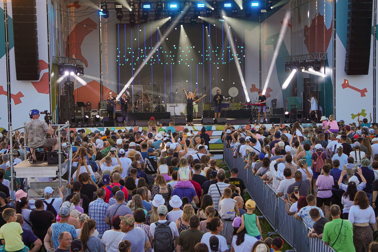 Динотерра 2024. #фотокаквкино | Фотографирую людей