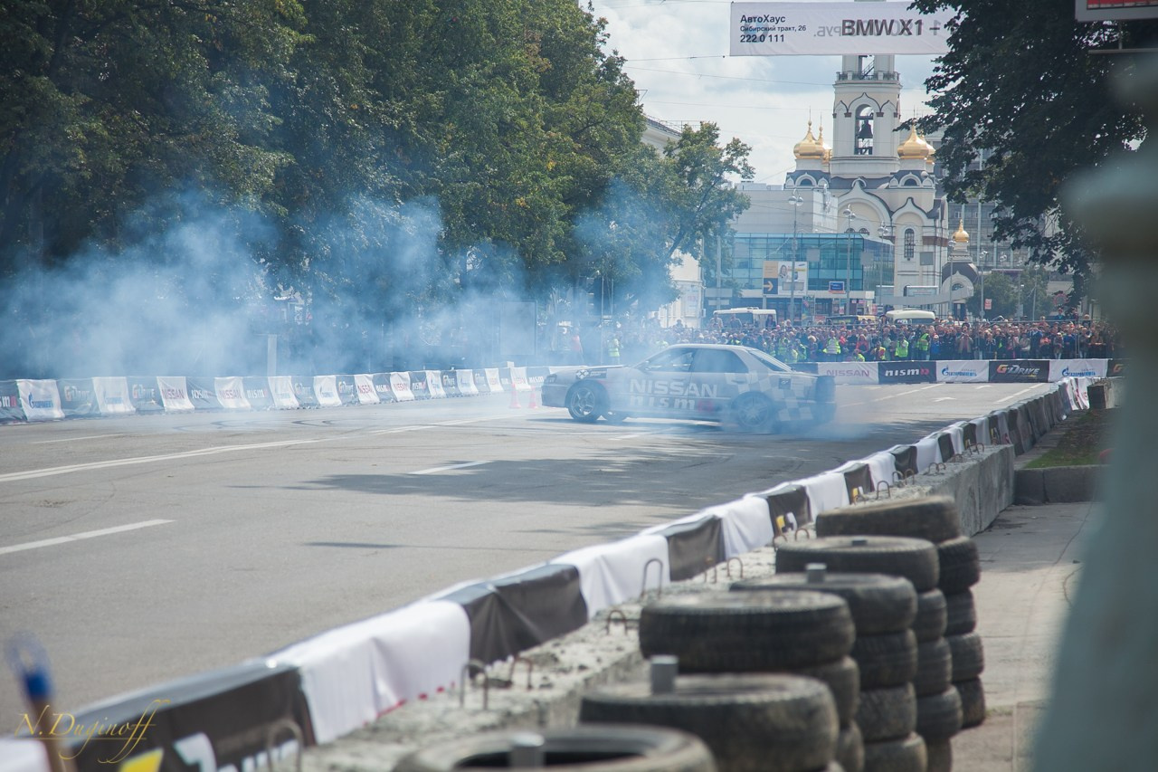 Nissan Nissmo Drive. Профессиональный фотограф Дугинов Николай | Екатеринбург