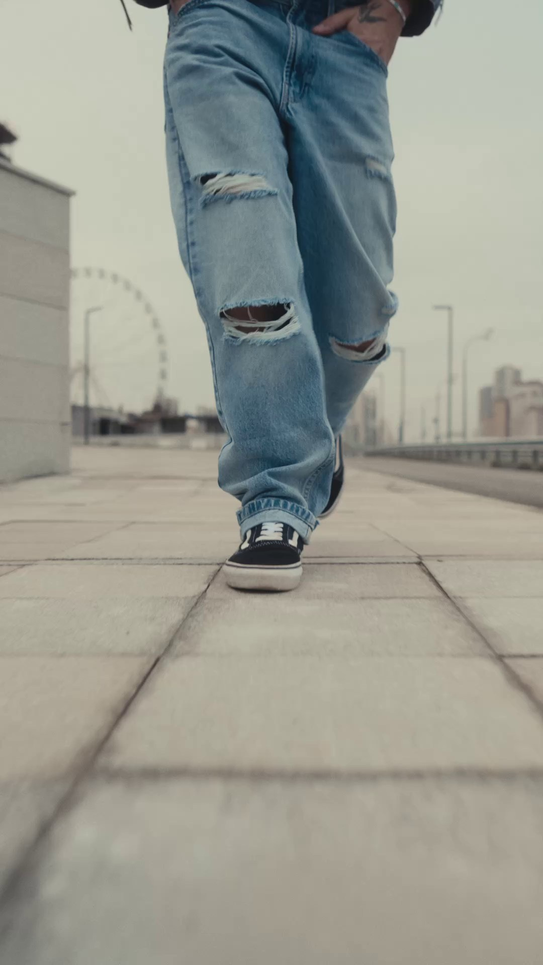 Men's street photo shoot on the Riviera in Kazan - Anton Avanzato