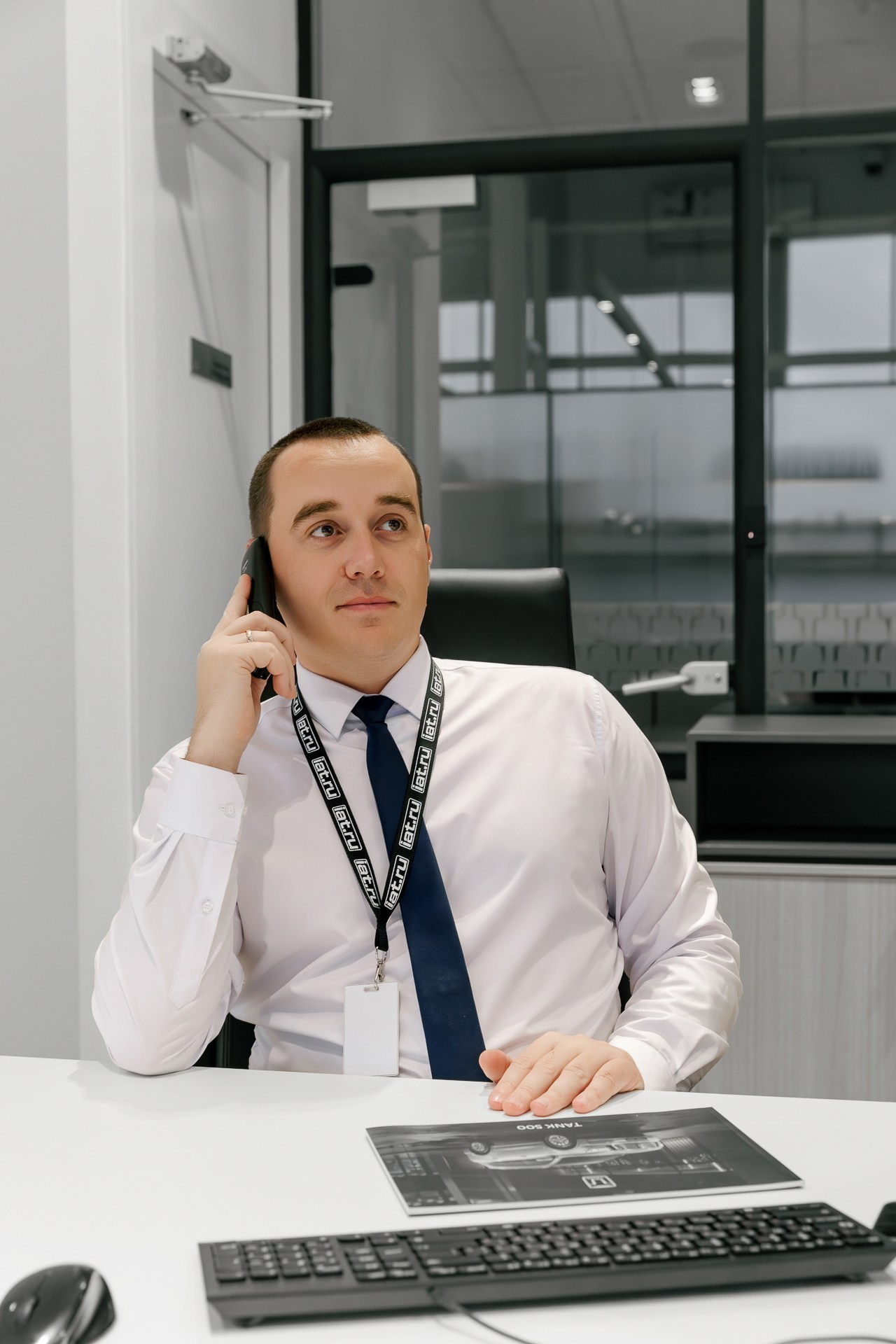 Диллерский центр ТАНК. Репортажный фотограф в Санкт-Петербурге Жолудев Владислав