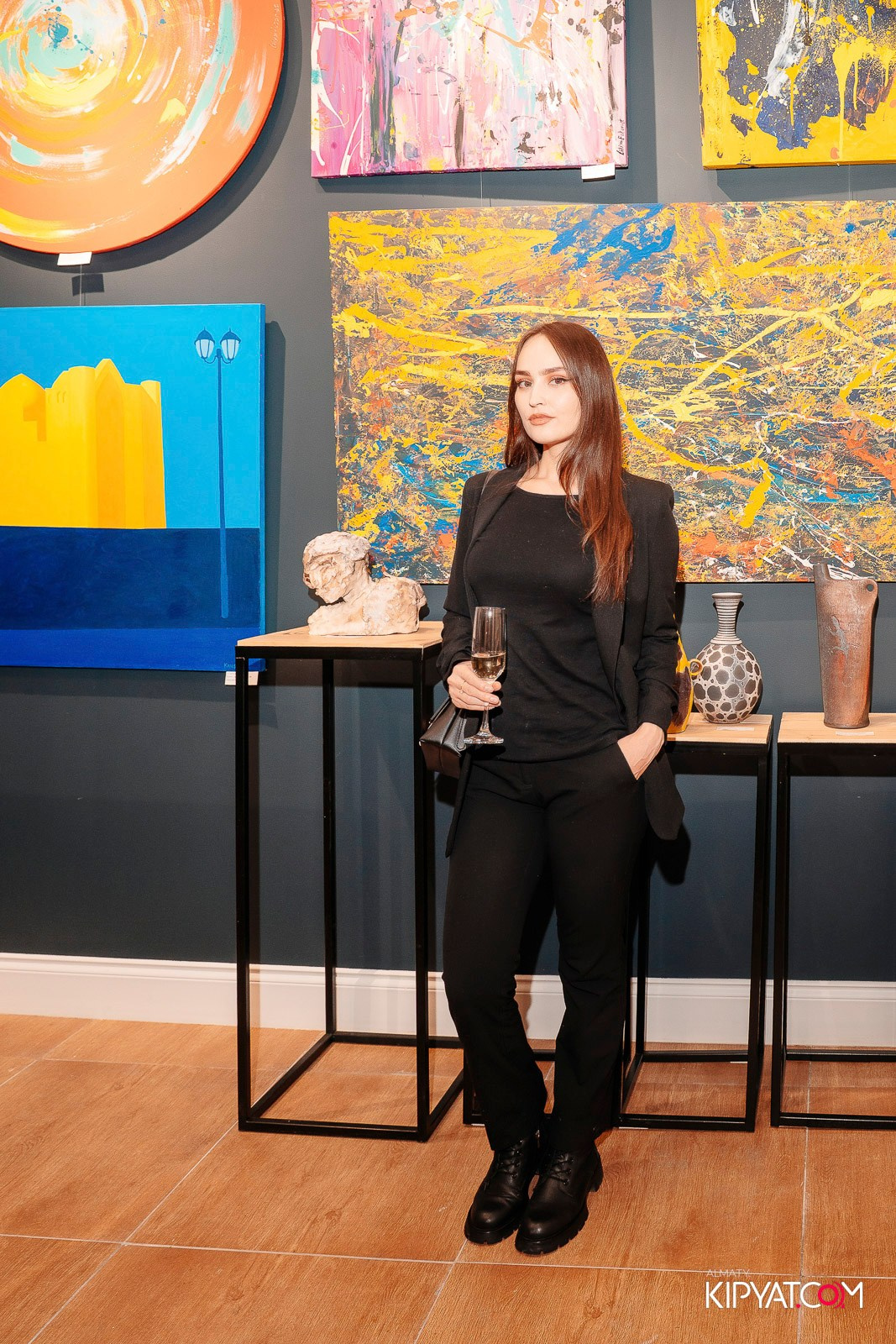 ОТКРЫТИЕ ХУДОЖЕСТВЕННОЙ ГАЛЕРЕИ ETNA ART LAB. КИПЯТКОМ АЛМАТЫ! Фотосъемка мероприятий в Алматы