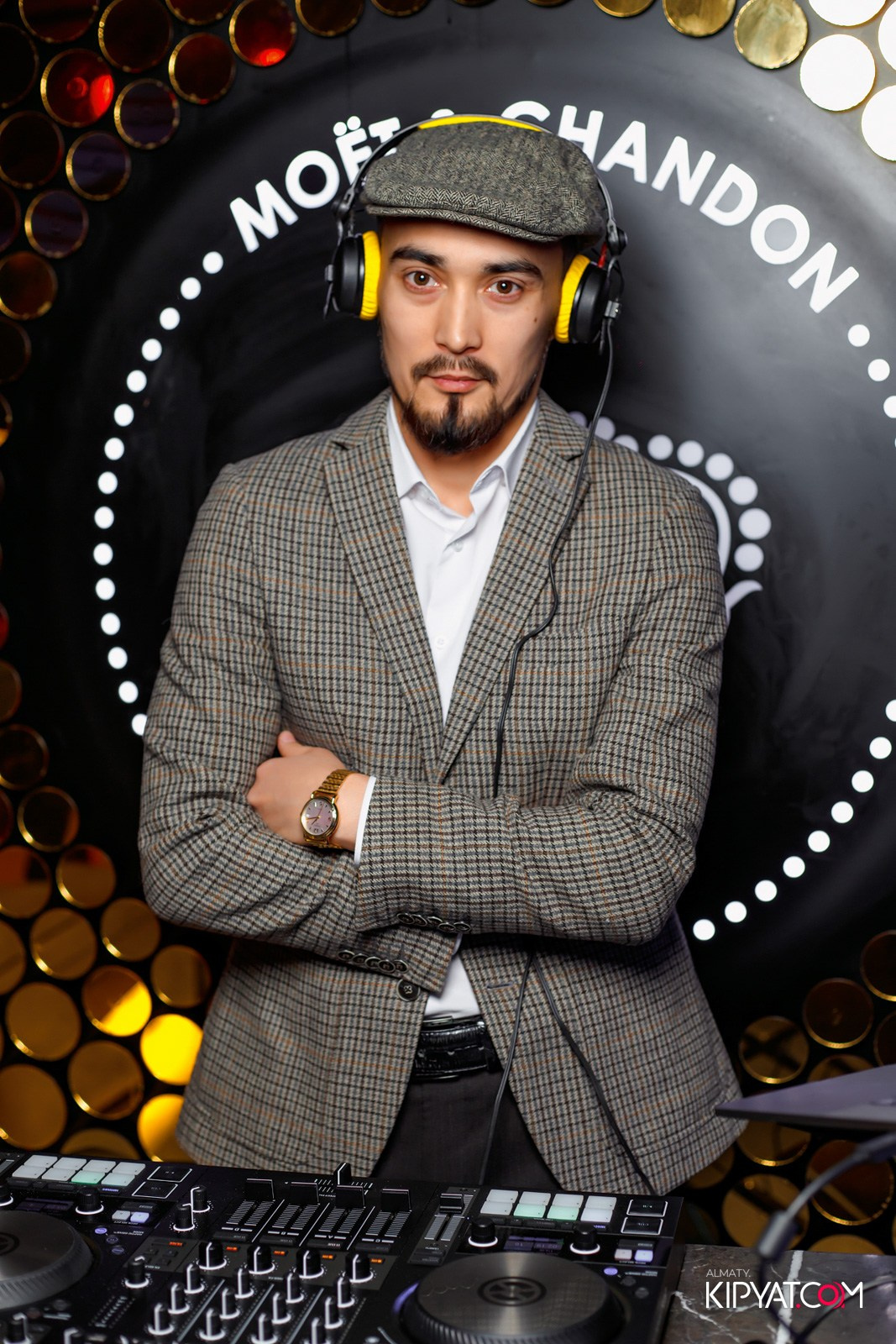 LAUREATE GRAND CAFE. КИПЯТКОМ АЛМАТЫ!