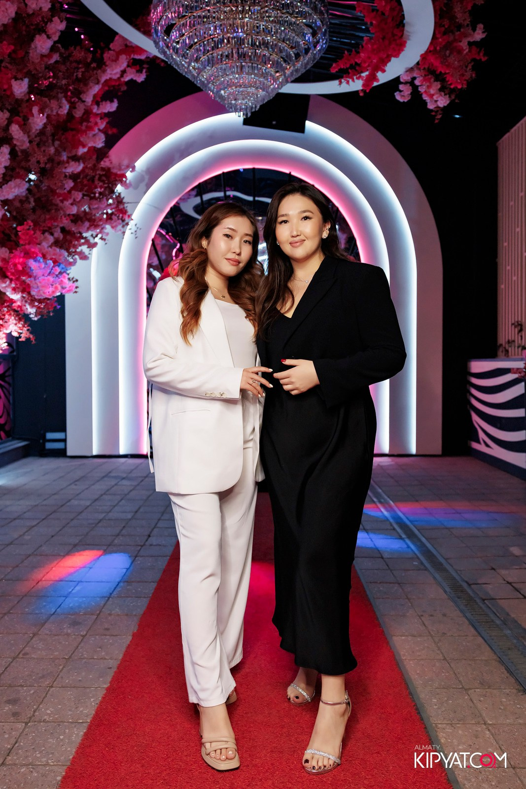 ЗАЯ, НА БИС. КИПЯТКОМ АЛМАТЫ!