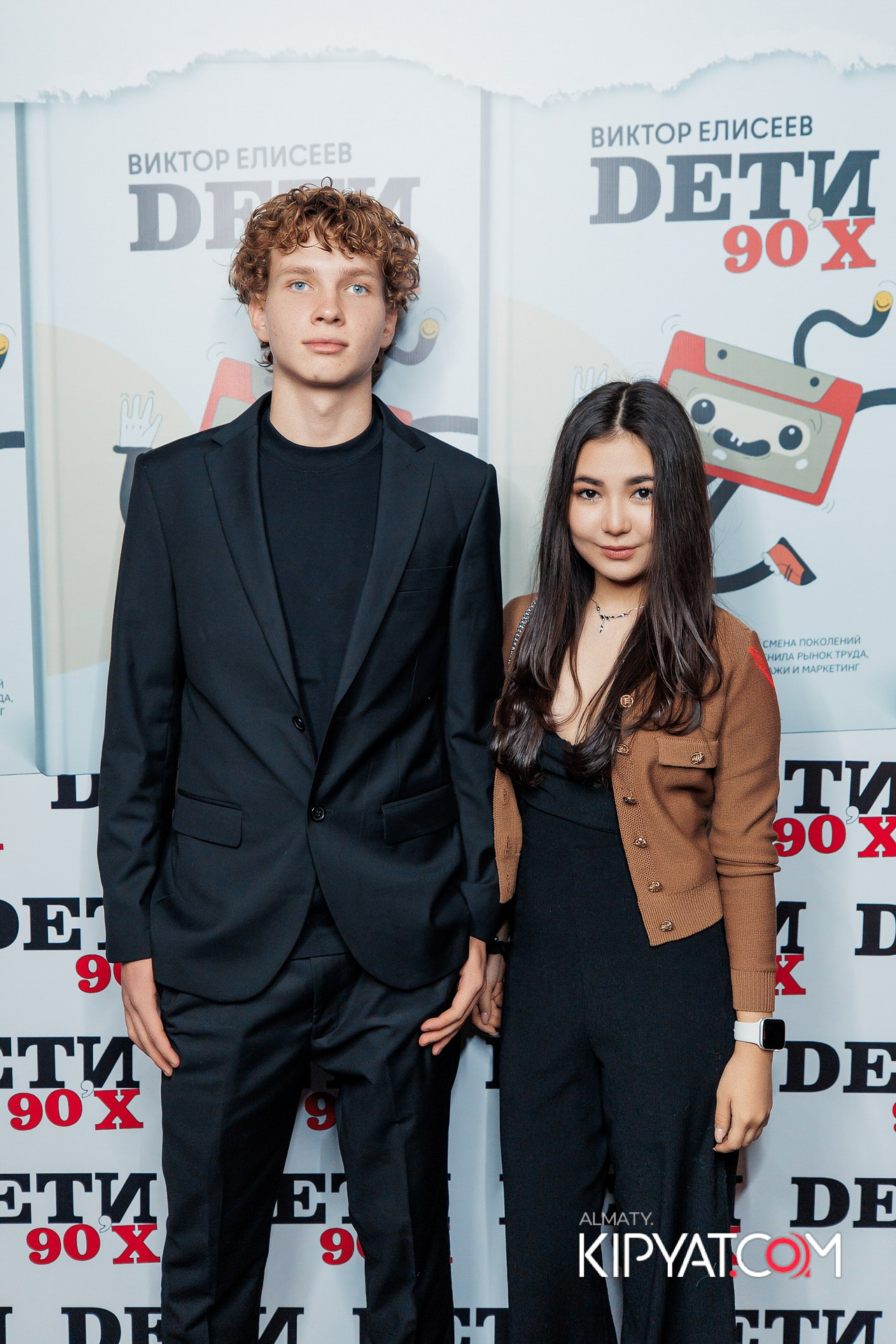 ПРЕЗЕНТАЦИЯ КНИГИ ВИКТОРА ЕЛИСЕЕВА. КИПЯТКОМ АЛМАТЫ!