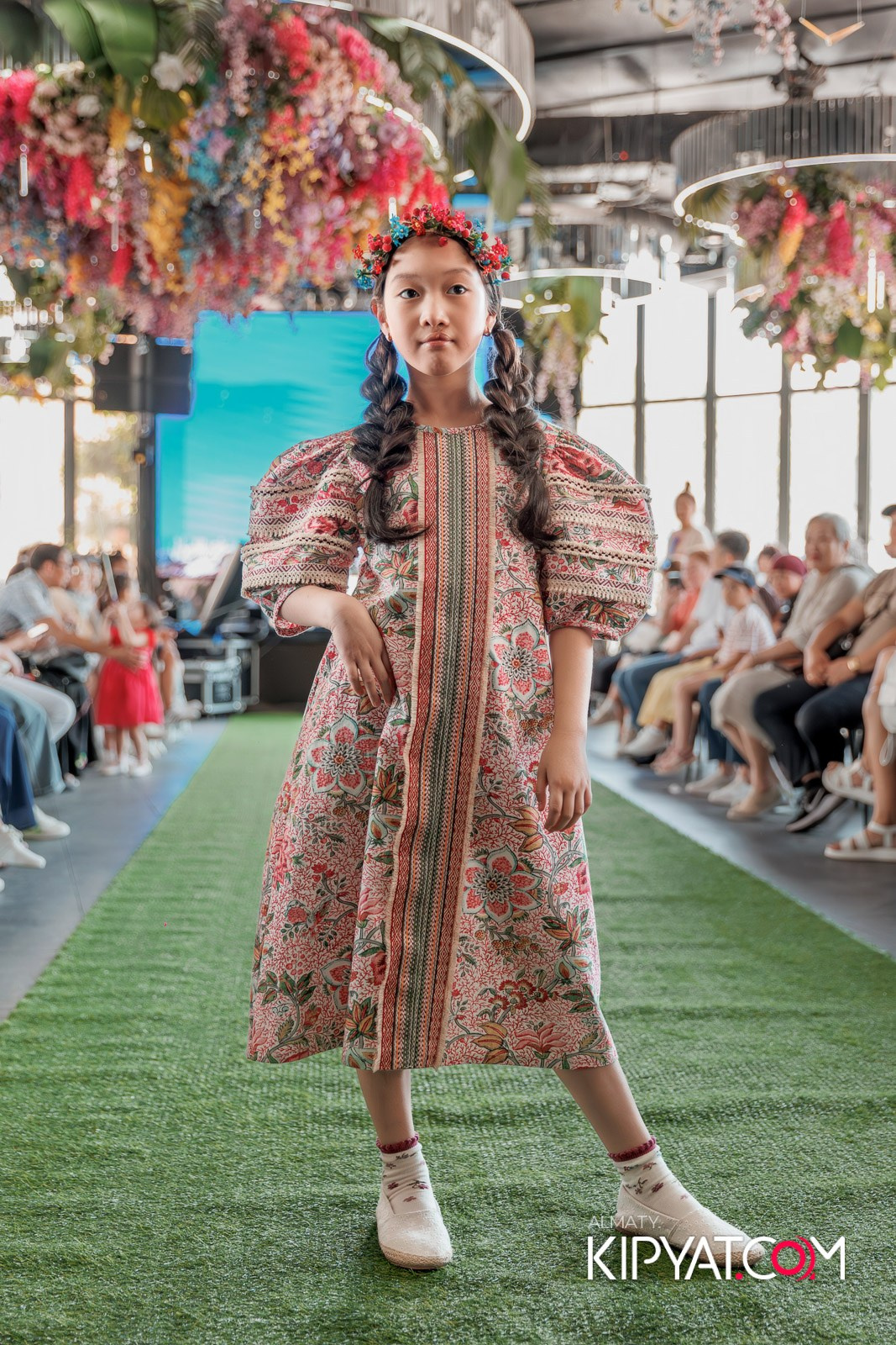 PROM KIDS FASHION SHOW. КИПЯТКОМ АЛМАТЫ!