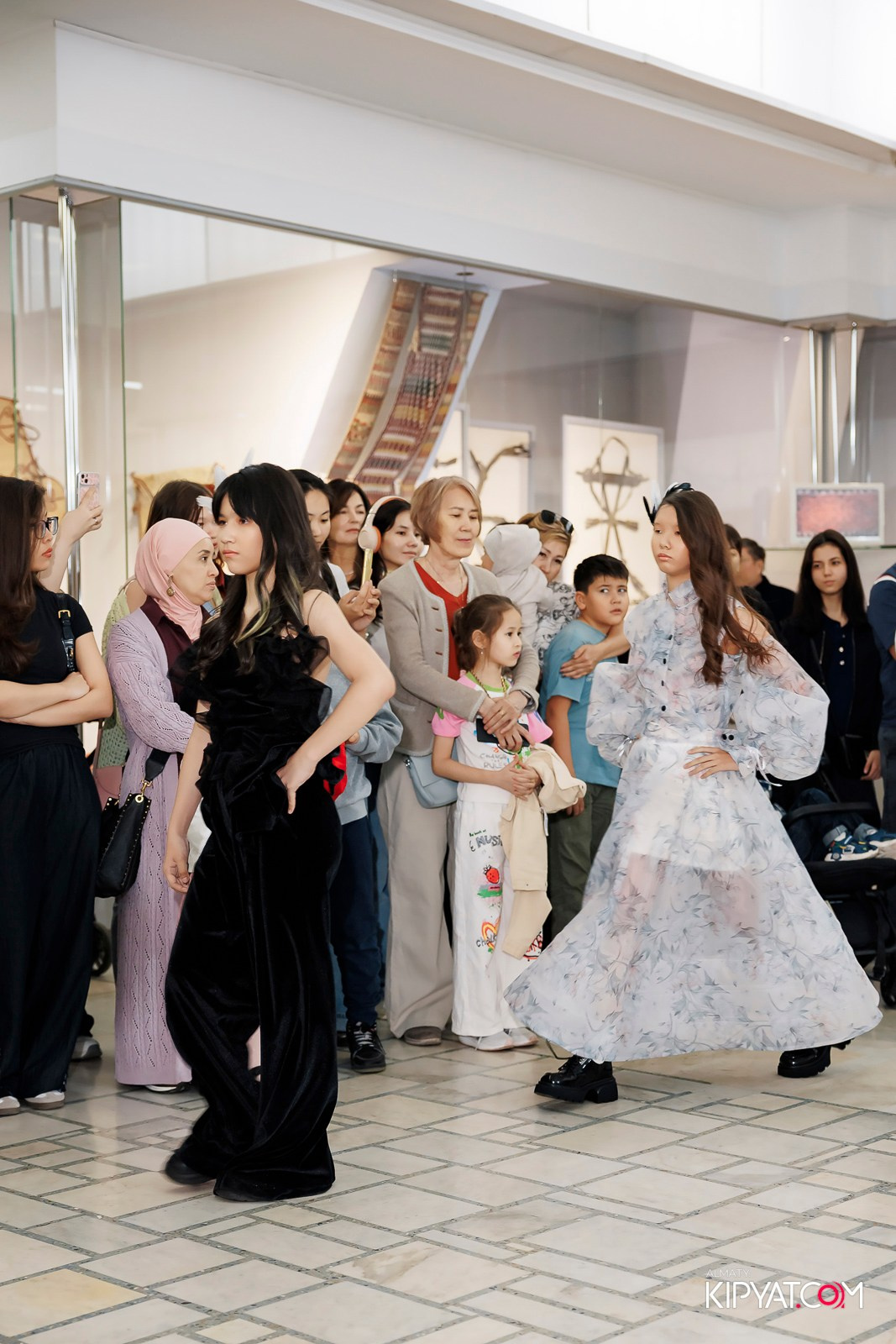 JUNIOR MODELS SHOW. ПЕРФОМАНС НОЧЬ В МУЗЕЕ. КИПЯТКОМ АЛМАТЫ! Фотосъемка мероприятий в Алматы