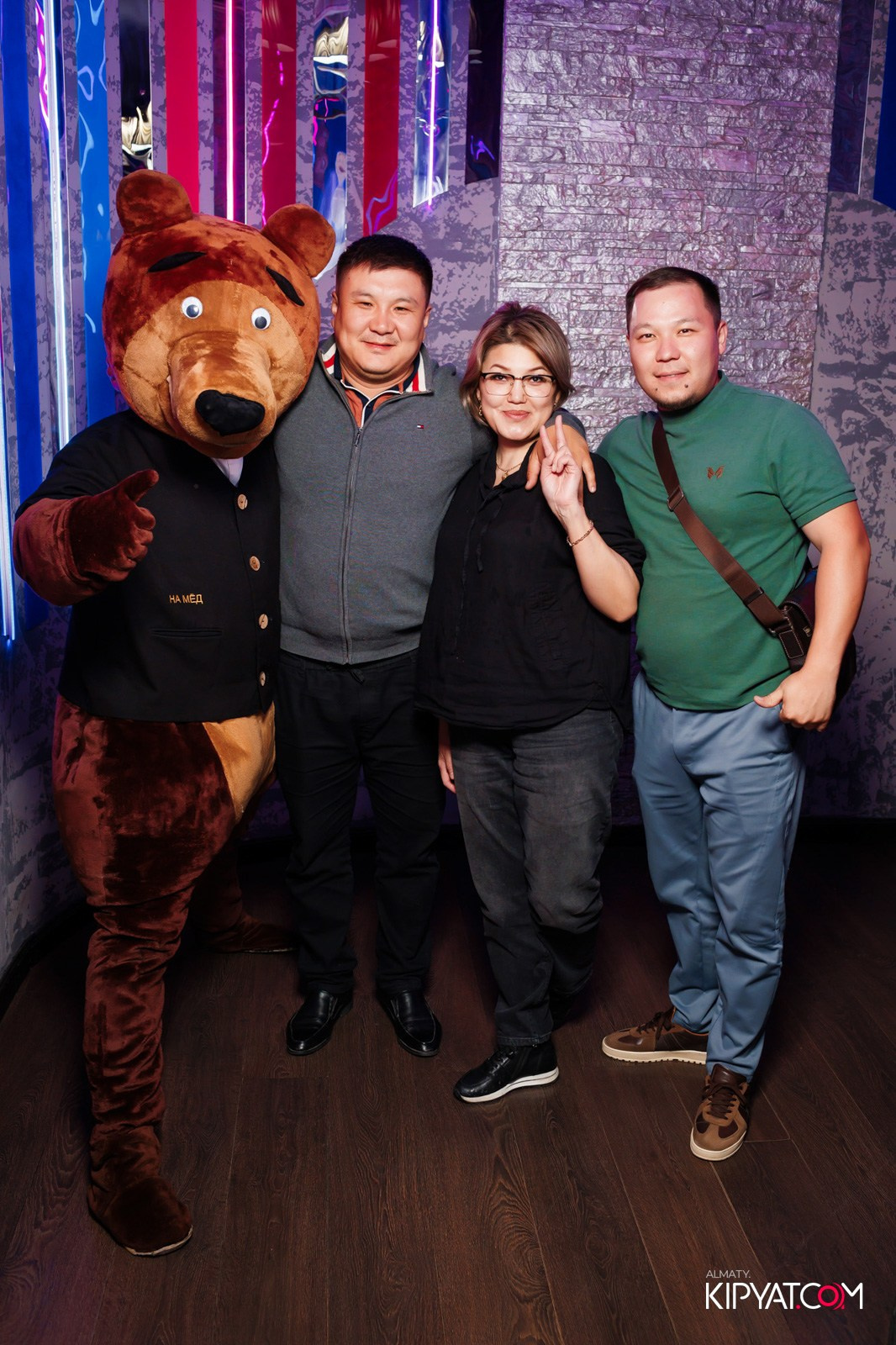 УХО И МЕДВЕДЬ НА ГАГАРИНА. КИПЯТКОМ АЛМАТЫ!