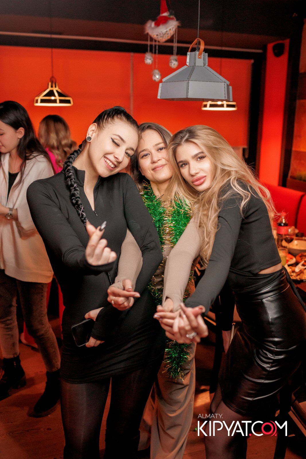 ШАШЛЫКОФФ. КИПЯТКОМ АЛМАТЫ!