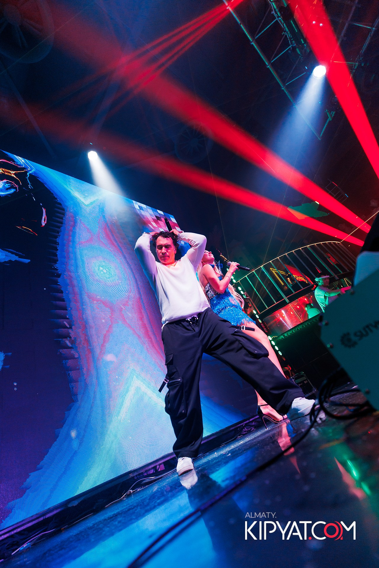 КОНЦЕРТ ГРУППЫ HIFI SANTA BARBARA. КИПЯТКОМ АЛМАТЫ!