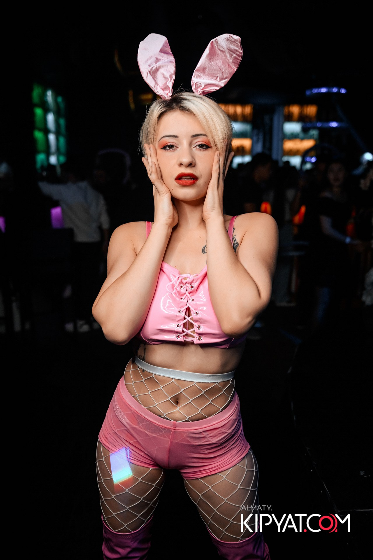 UYAT EMES BAR. КИПЯТКОМ АЛМАТЫ!