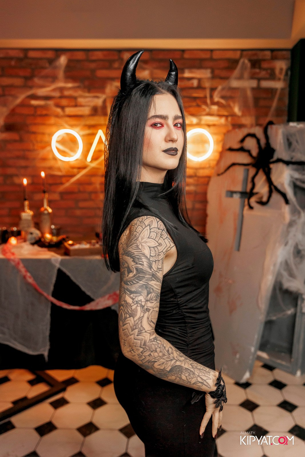 HALLOWEEN PARTY — OLOVO BAR НА ДОСТЫК. КИПЯТКОМ АЛМАТЫ!