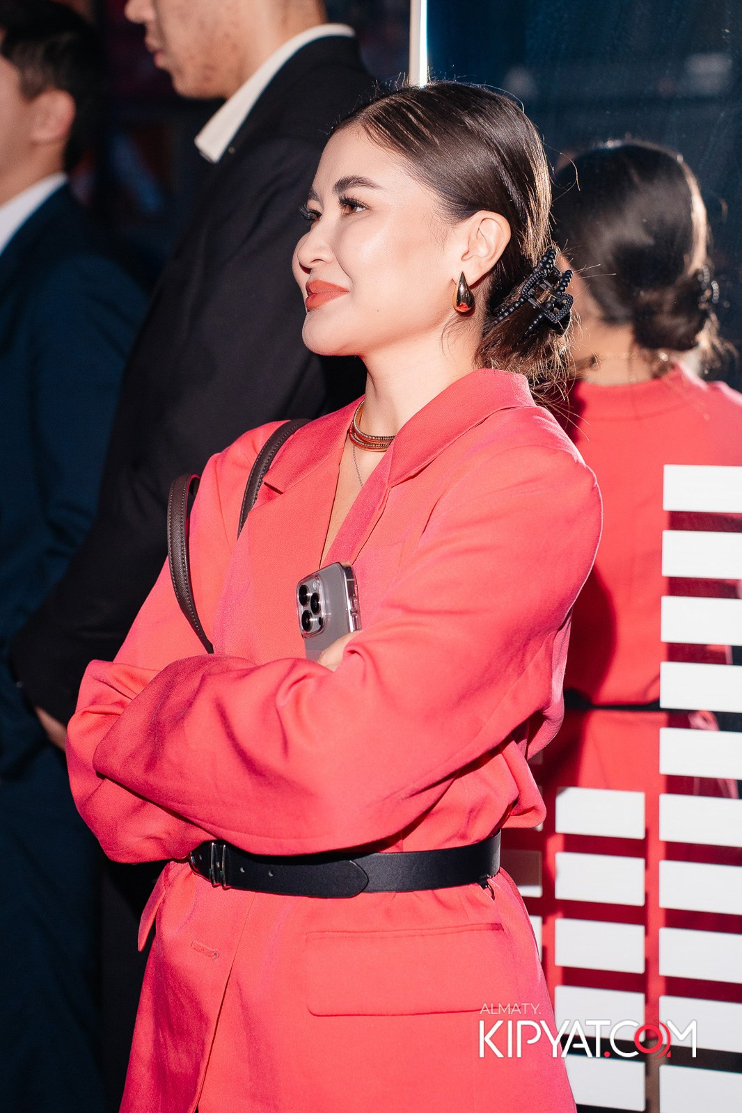 SANTA BARBARA — ВЫСТУПЛЕНИЕ LIZWI. КИПЯТКОМ АЛМАТЫ!