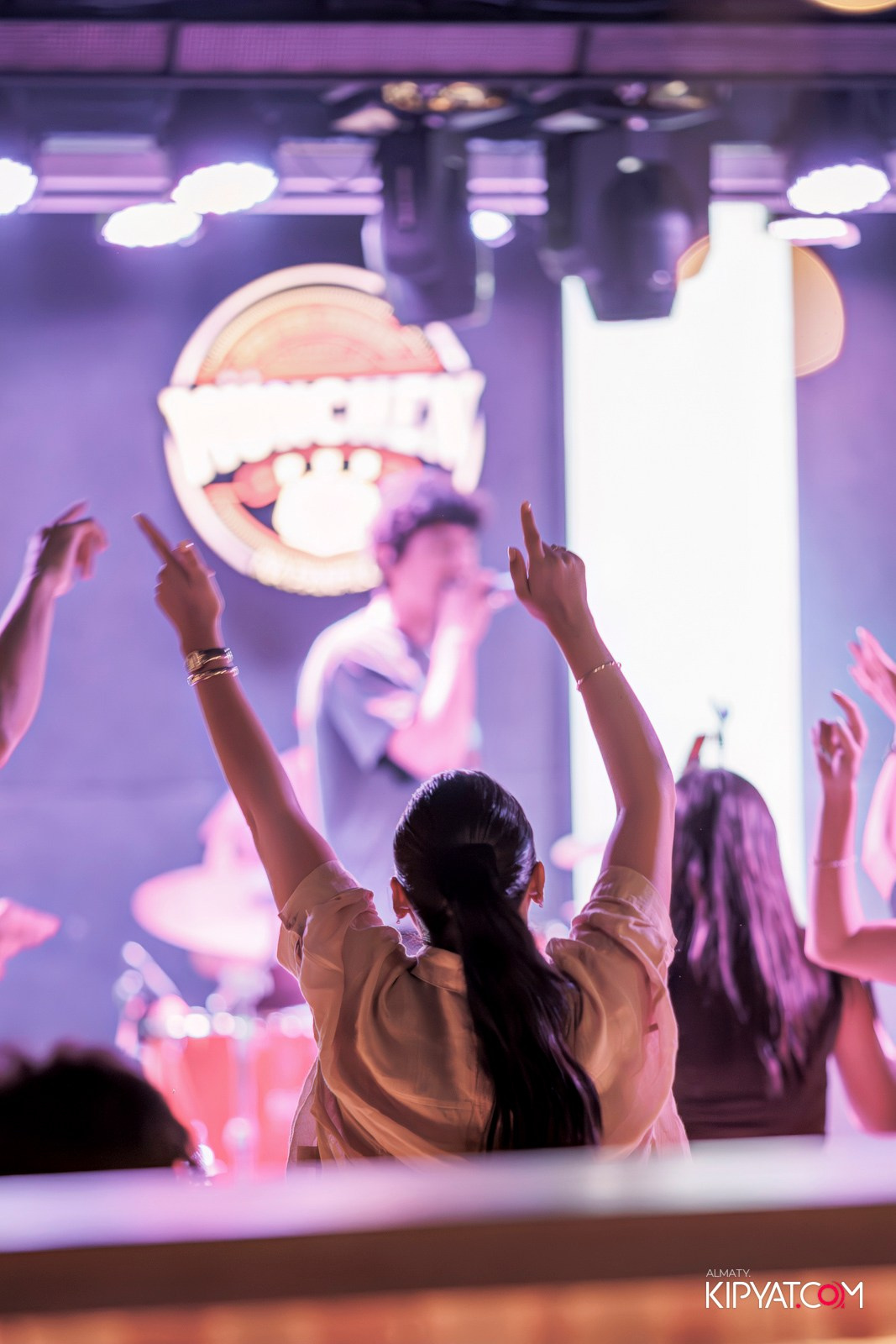 MUNCHEN PUB. КИПЯТКОМ АЛМАТЫ!