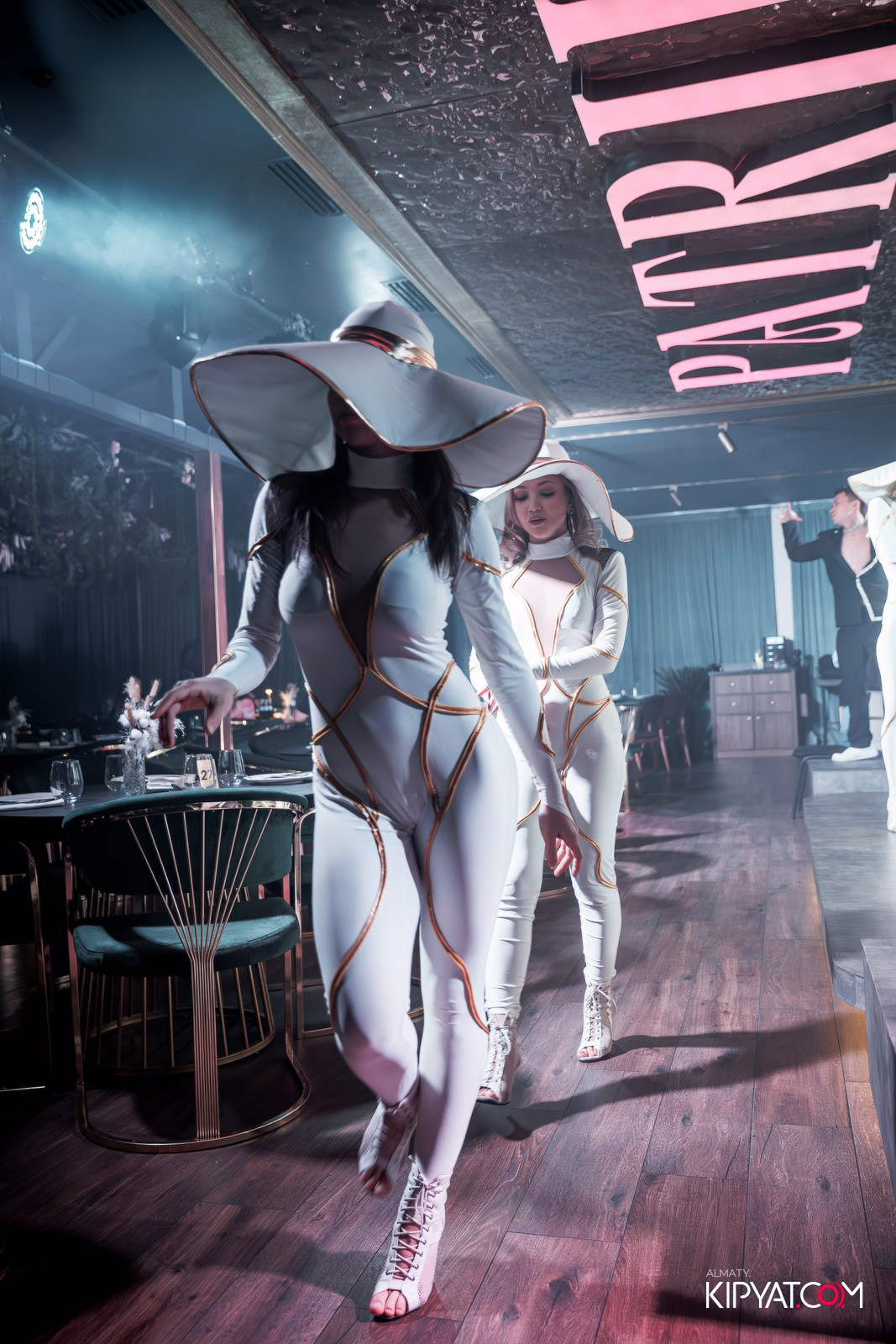 PATRIKI RESTAURANT. КИПЯТКОМ АЛМАТЫ!