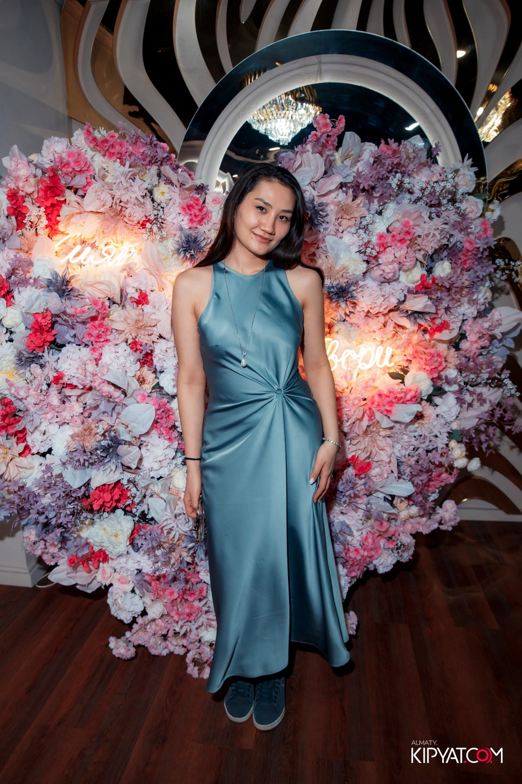 УХО И МЕДВЕДЬ НА КУРМАНГАЗЫ. КИПЯТКОМ АЛМАТЫ! Фотосъемка мероприятий в Алматы