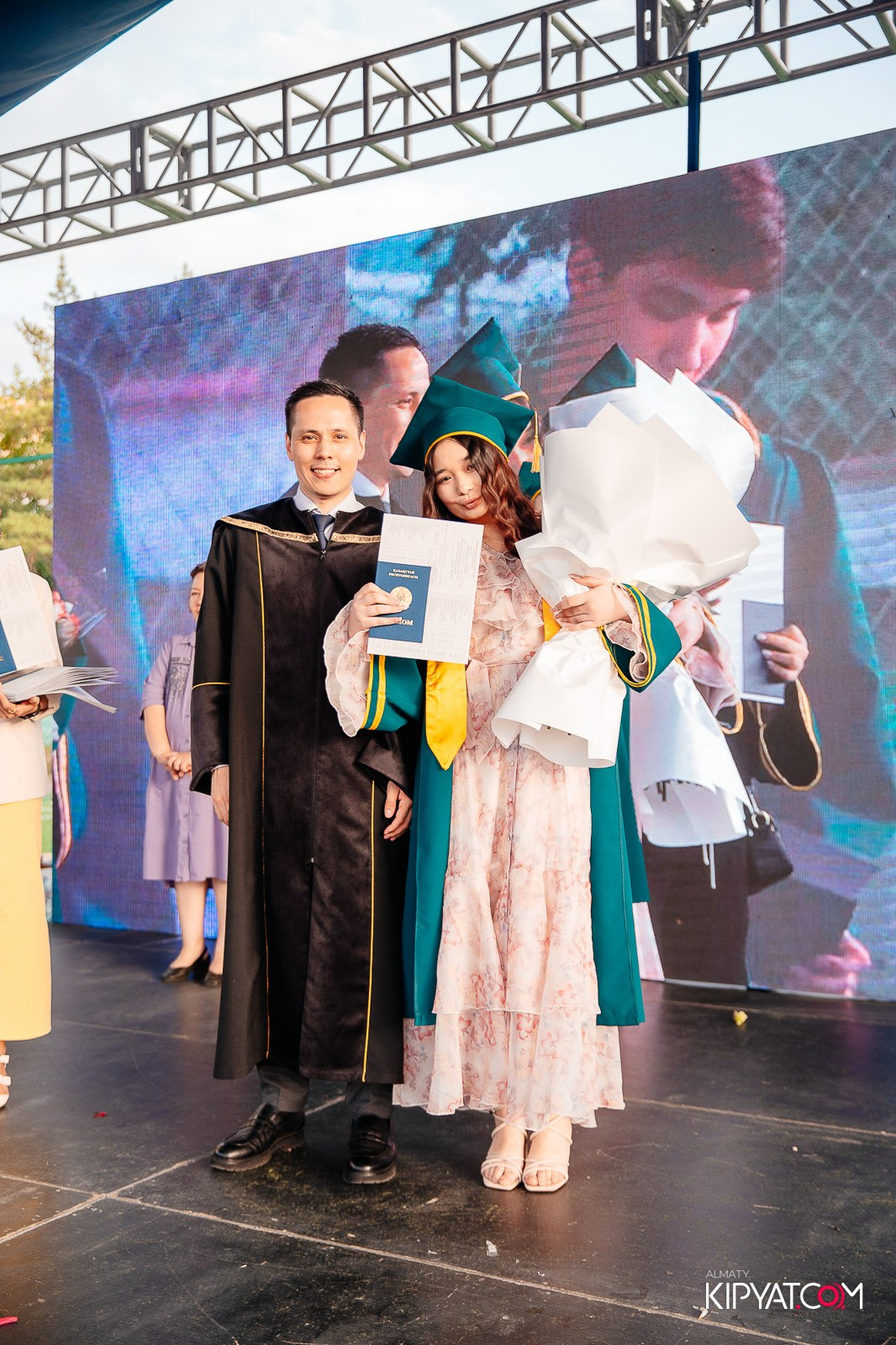 ВРУЧЕНИЕ ДИПЛОМОВ — НАРХОЗ КОЛЛЕДЖ. Part 4. КИПЯТКОМ АЛМАТЫ!