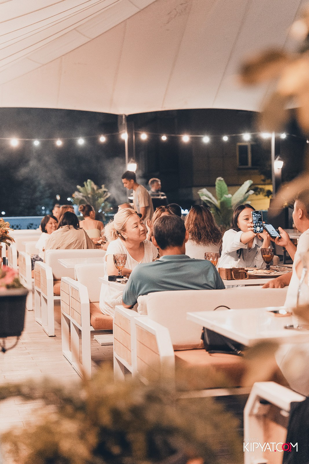 РЕСТОРАН ЛАРИСС ИВАННУ ХАЧУ. КИПЯТКОМ АЛМАТЫ!