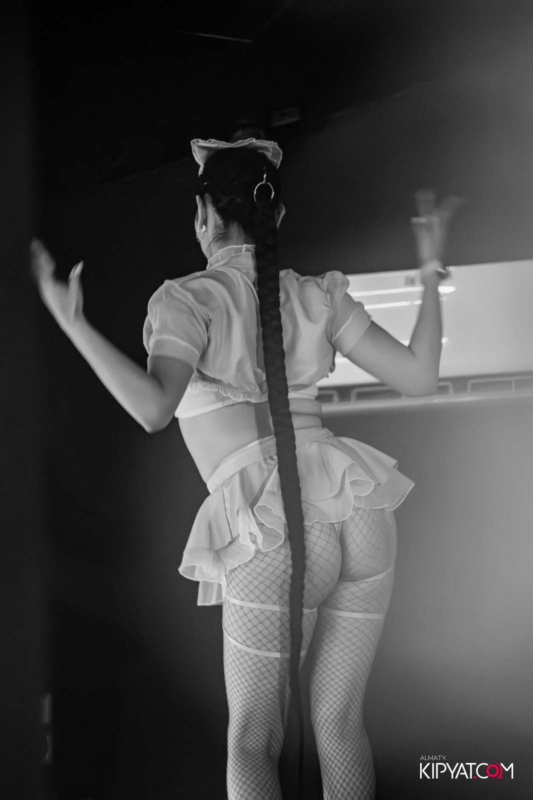 UYAT EMES BAR. КИПЯТКОМ АЛМАТЫ!