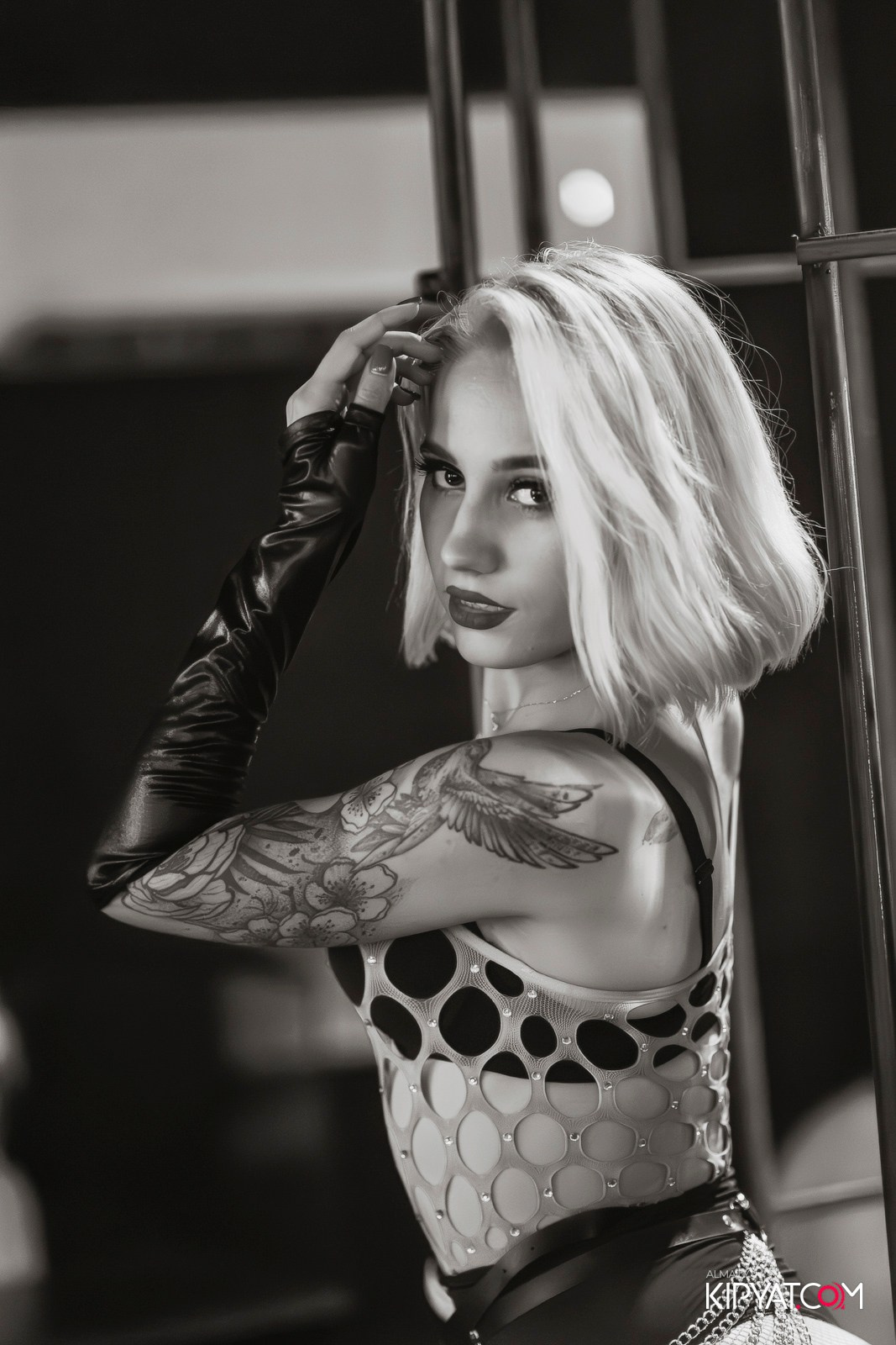 UYAT EMES BAR. КИПЯТКОМ АЛМАТЫ!