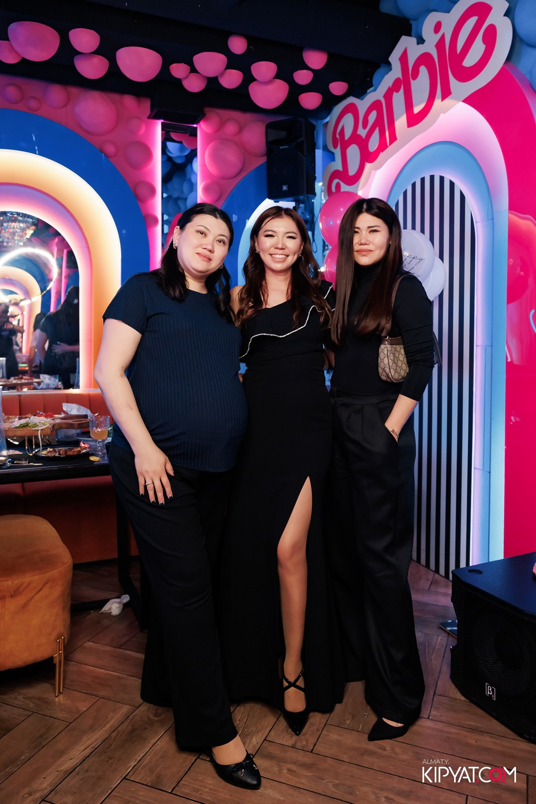 ЗАЯ, НА БИС. КИПЯТКОМ АЛМАТЫ!