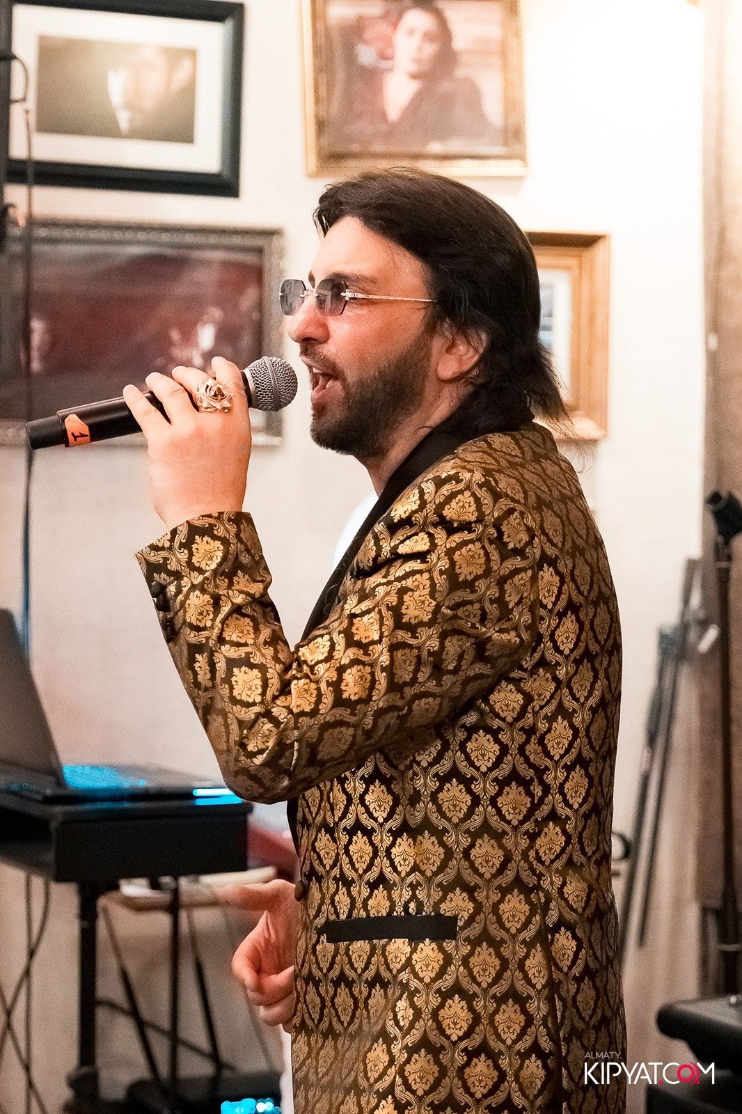 РЕСТОРАН МАРЬИНА РОЩА. КИПЯТКОМ АЛМАТЫ!