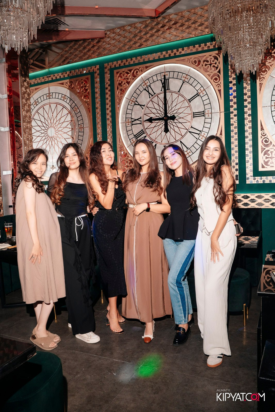 MOOD KARAOKE & TERRACE. КИПЯТКОМ АЛМАТЫ!