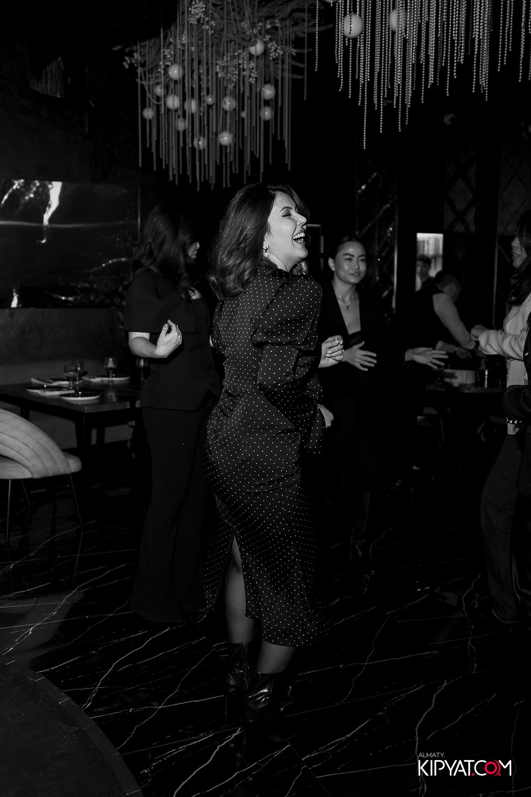 MOOD KARAOKE & TERRACE. КИПЯТКОМ АЛМАТЫ! Фотосъемка мероприятий в Алматы