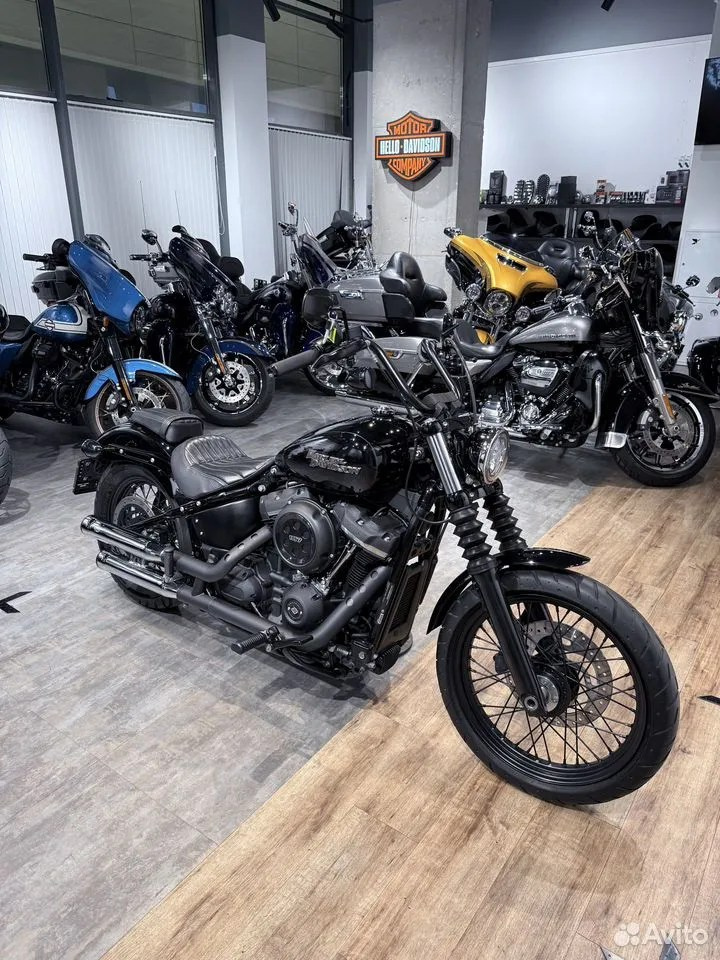 Купить Harley-Davidson 2020 Street Bob (Cobra) (Softail/Dyna) — подробнее на сайте. Hello Davidson, Москва. Только хорошие мотоциклы…