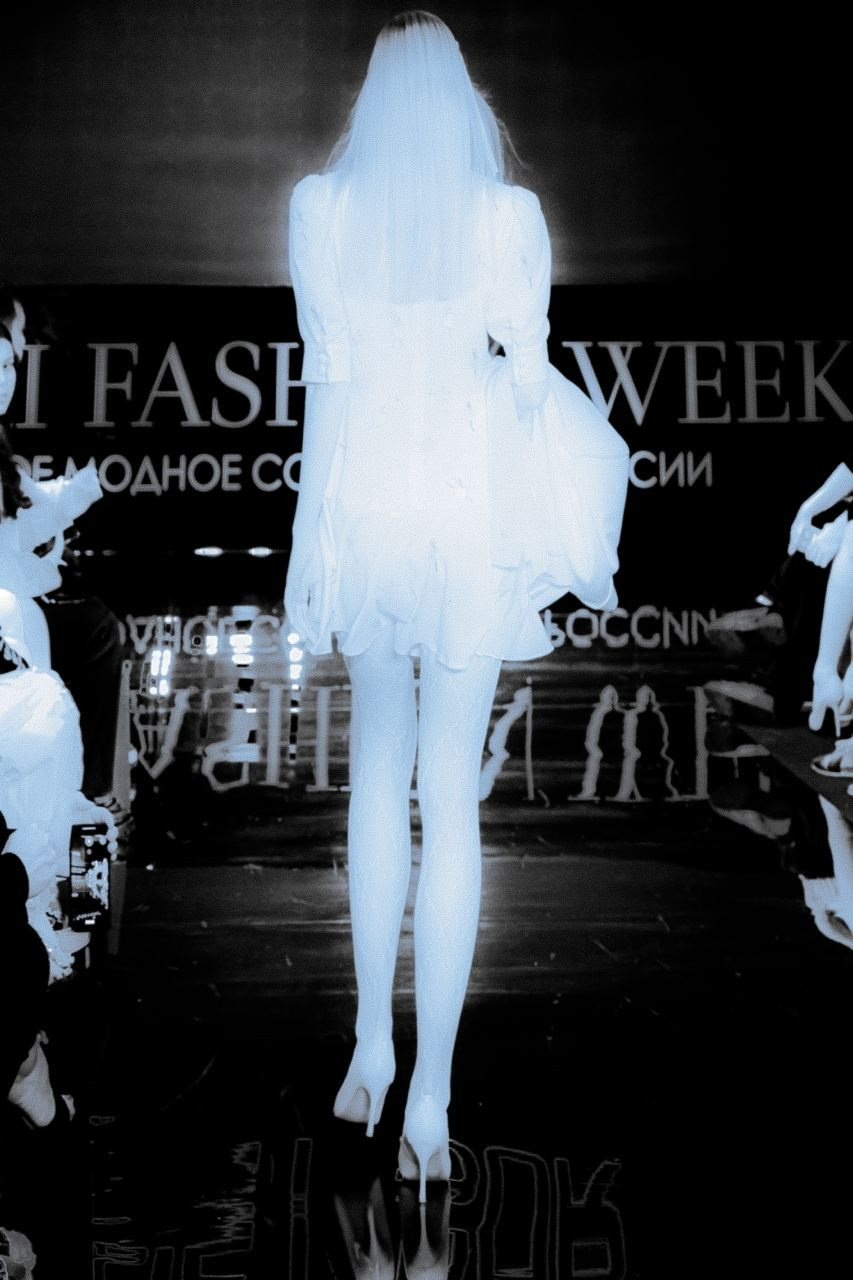 Fashion Week. Софа Катастрофа, Одичание. фотохудожница, креативный продюсер, автор. Nude, eros, портретный фотограф