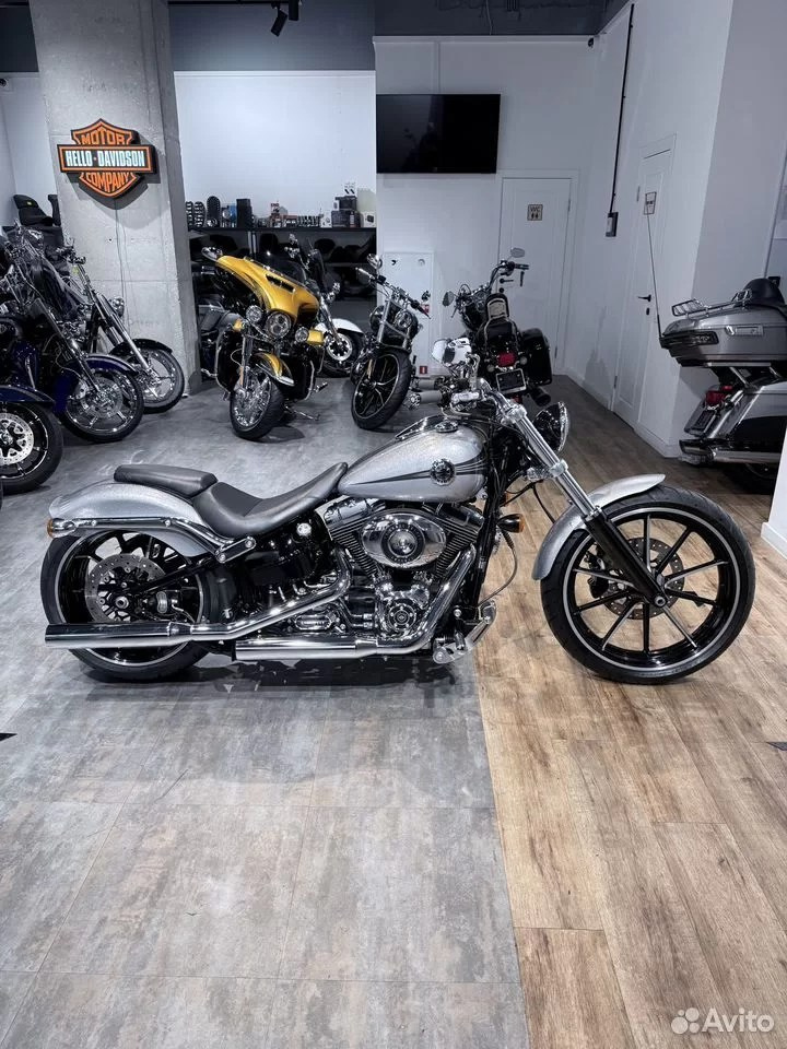 Купить Harley-Davidson HD Breakout ABS (Hard Candy Custom) (Softail/Dyna) — подробнее на сайте. Hello Davidson, Москва. Только хорошие мотоциклы…