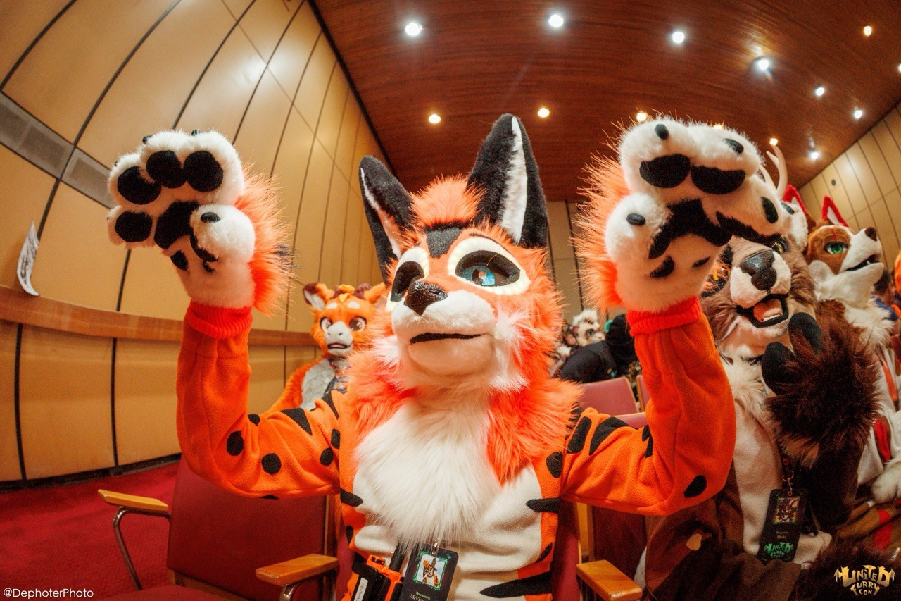 United Furry Convention 2026. Различные мероприятия и просто фотографии людей