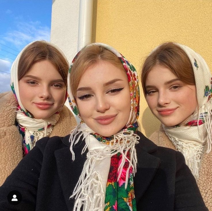 Тренды новогодних съемок 2025. Фотограф в Екатеринбурге Артём Зайнетдинов