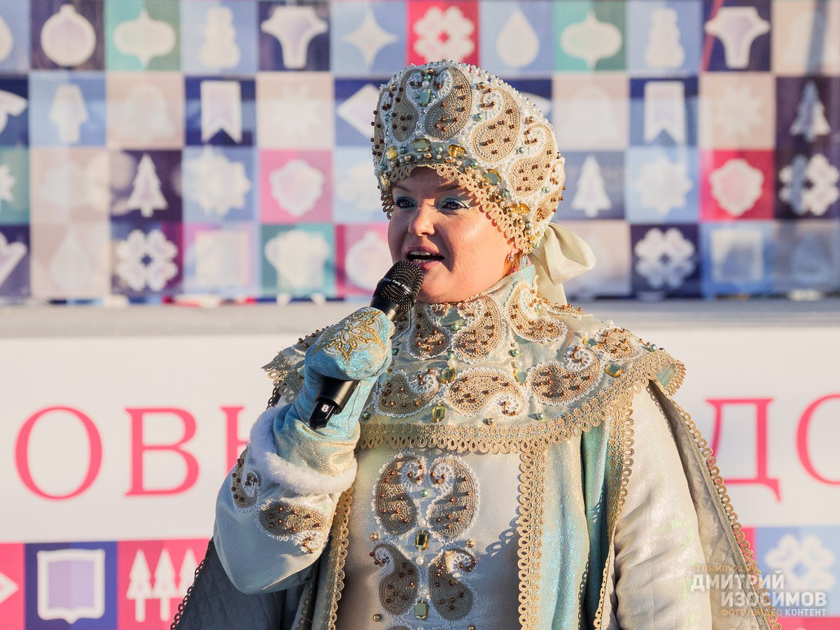 Забег снегурочек