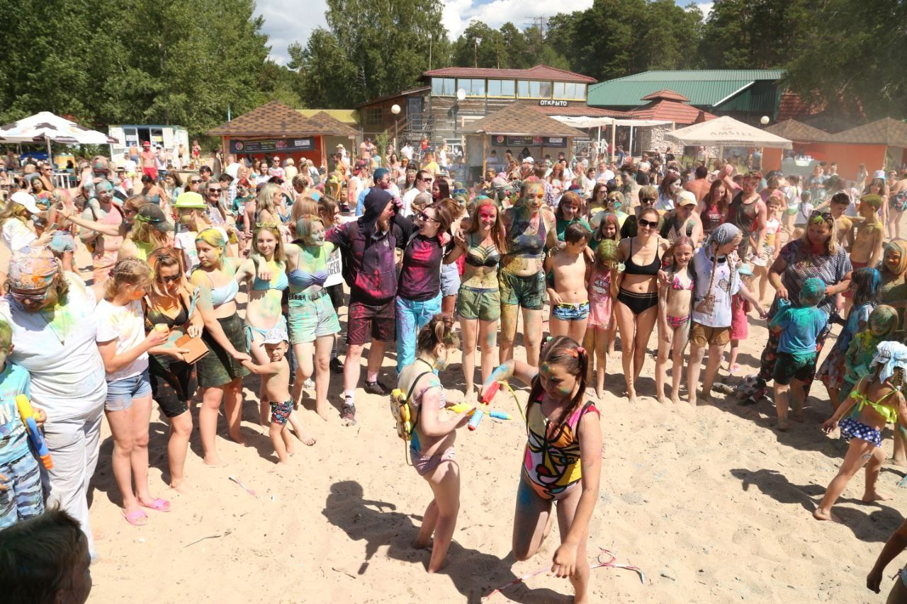 Фестиваль красок в парке Звезда. Портретный и репортажный фотограф. Мыльников Илья