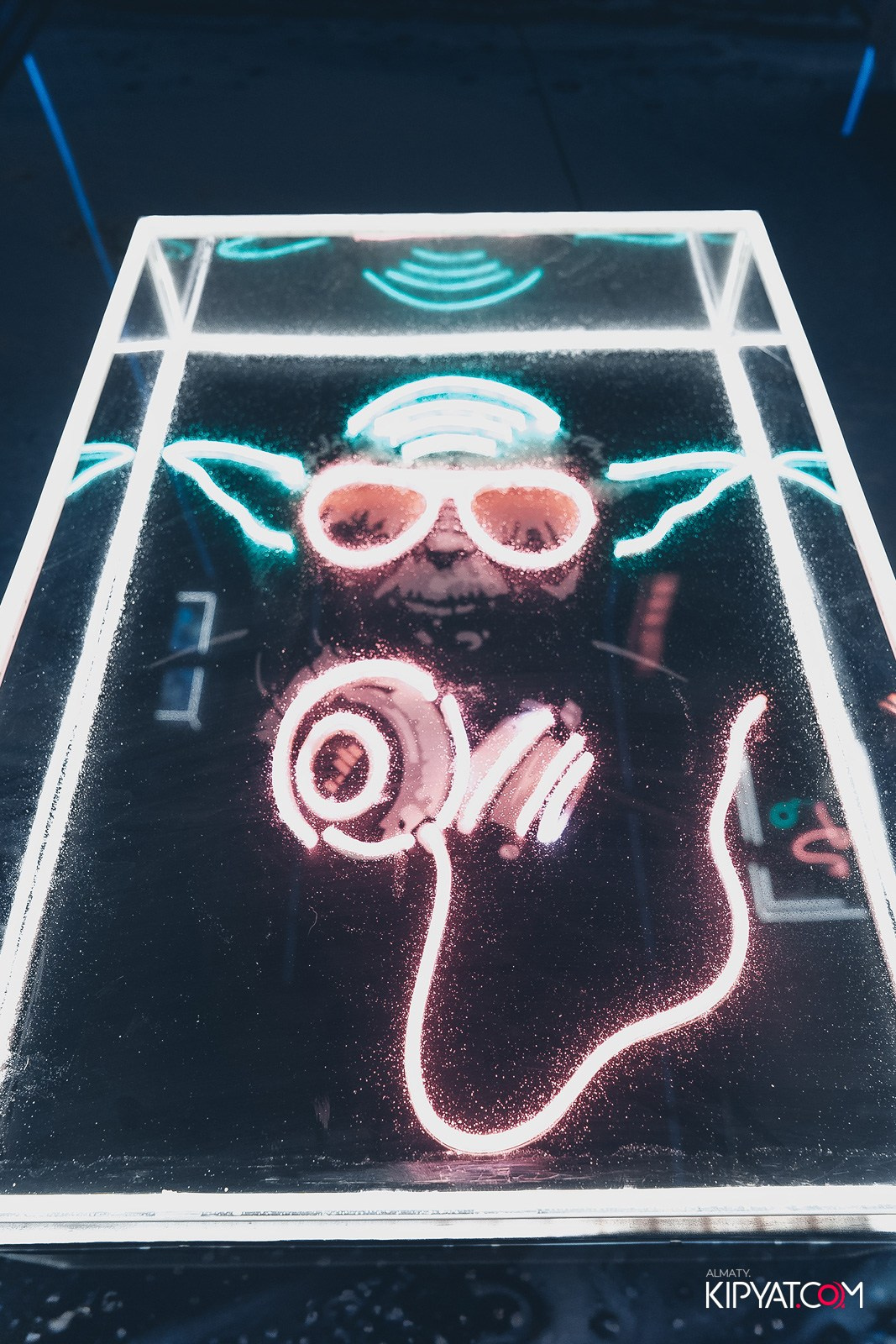 КАРАОКЕ РОЯЛЬ COSMO. КИПЯТКОМ АЛМАТЫ!