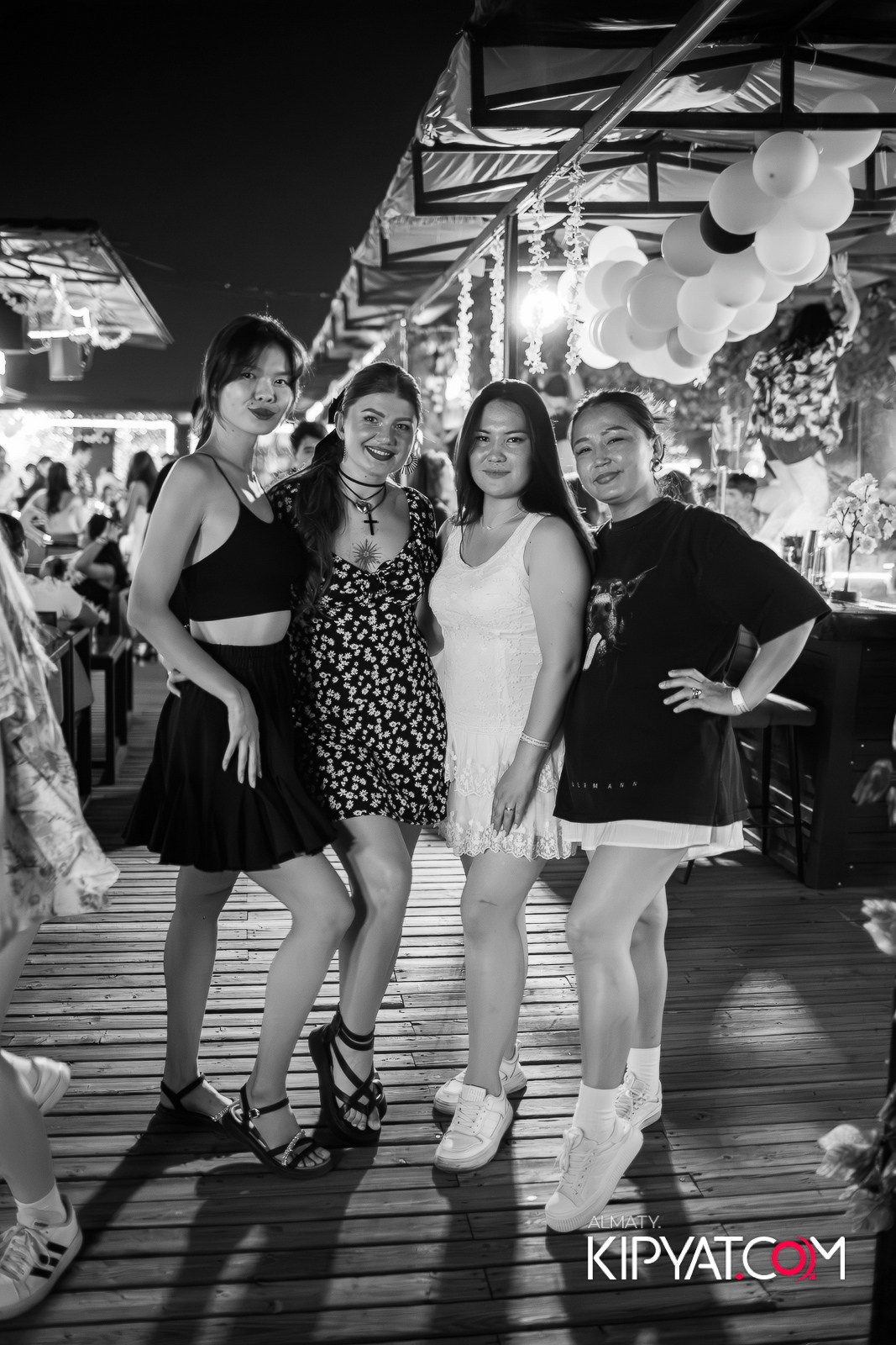 SKY BAR. КИПЯТКОМ АЛМАТЫ!