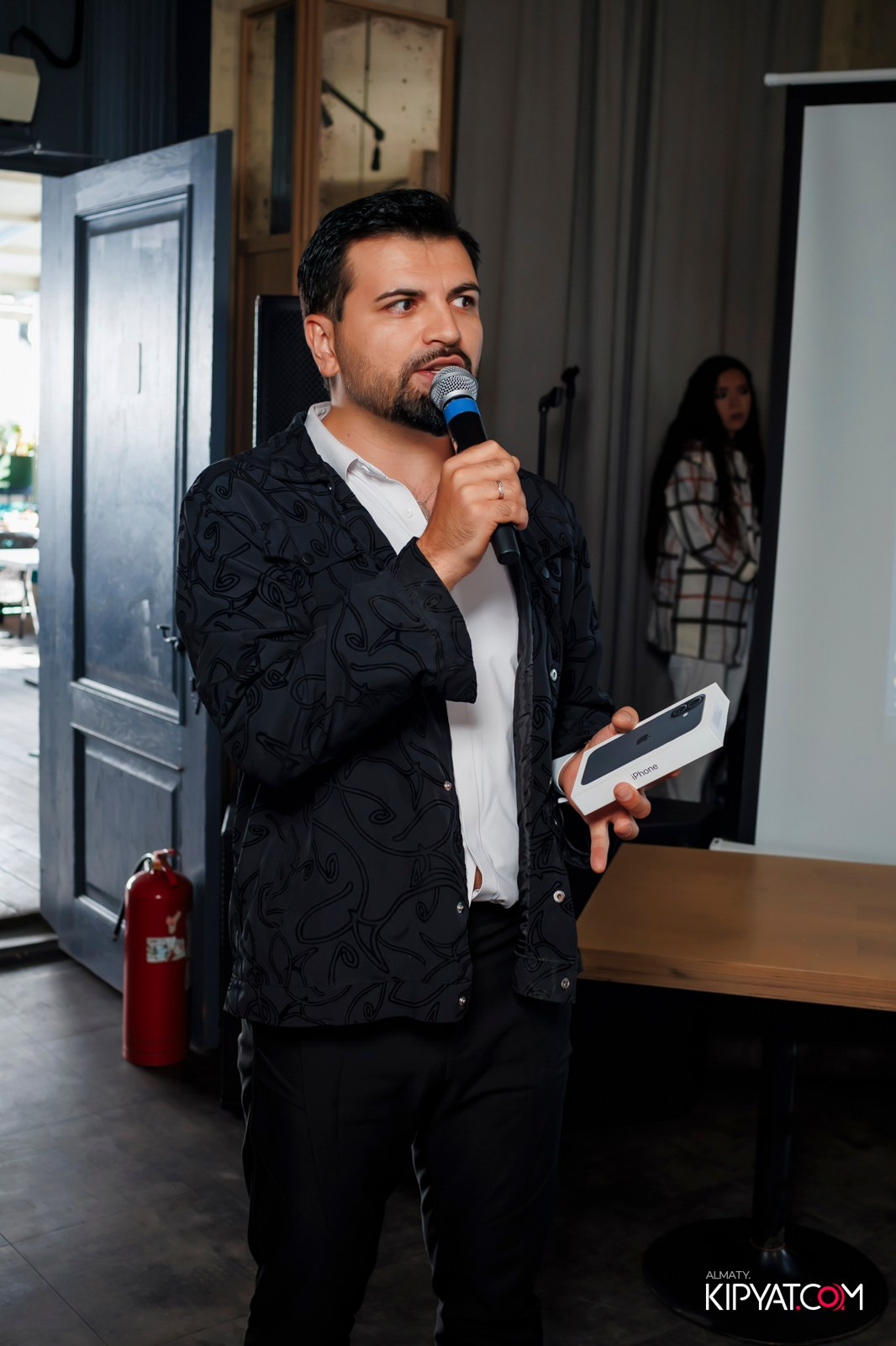 ПИНТА НА ТУЛЕБАЕВА. КИПЯТКОМ АЛМАТЫ! Фотосъемка мероприятий в Алматы