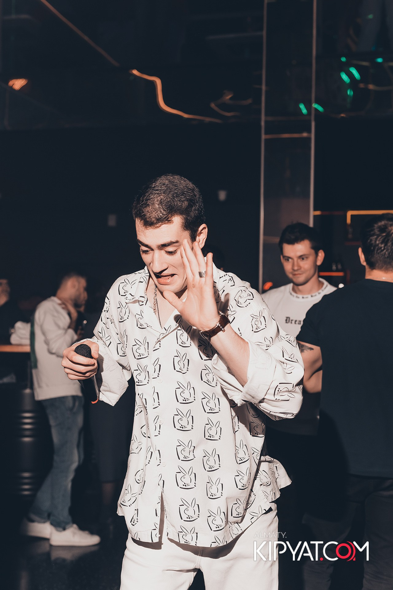 ВЫСТУПЛЕНИЕ ГРУППЫ ВИРУС SANTA BARBARA. КИПЯТКОМ АЛМАТЫ!