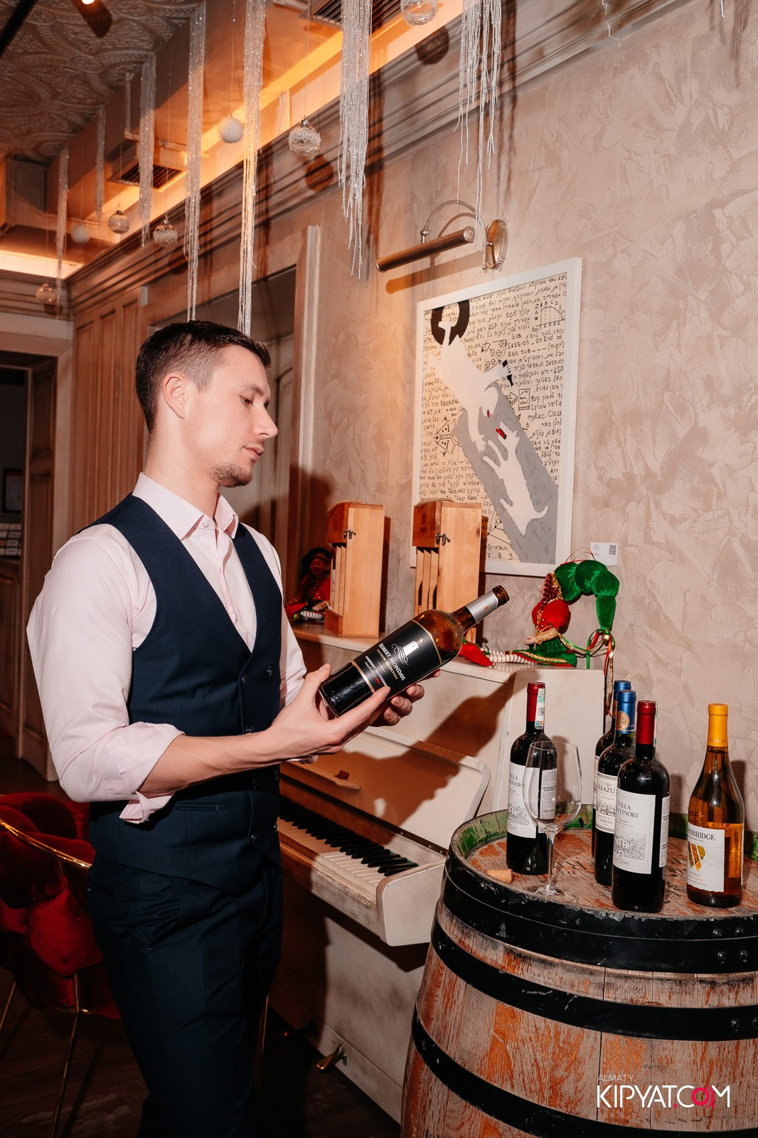 LAUREATE GRAND CAFÉ. КИПЯТКОМ АЛМАТЫ!