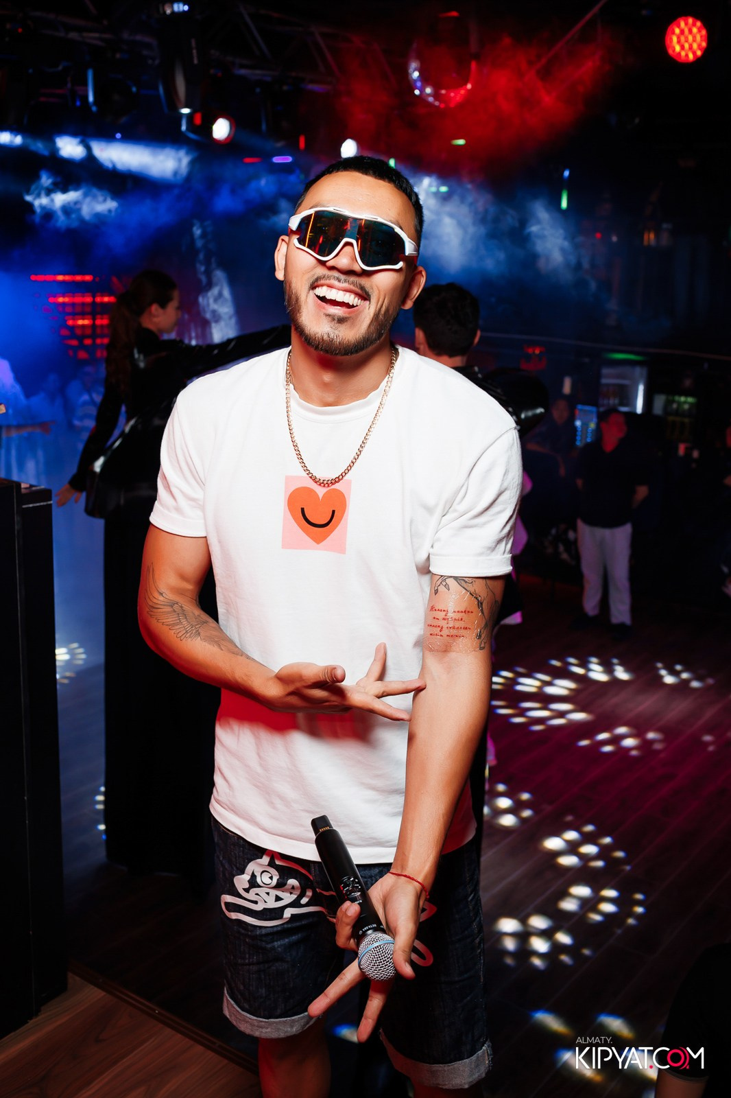 НОЧНОЙ КЛУБ ICON. КИПЯТКОМ АЛМАТЫ!